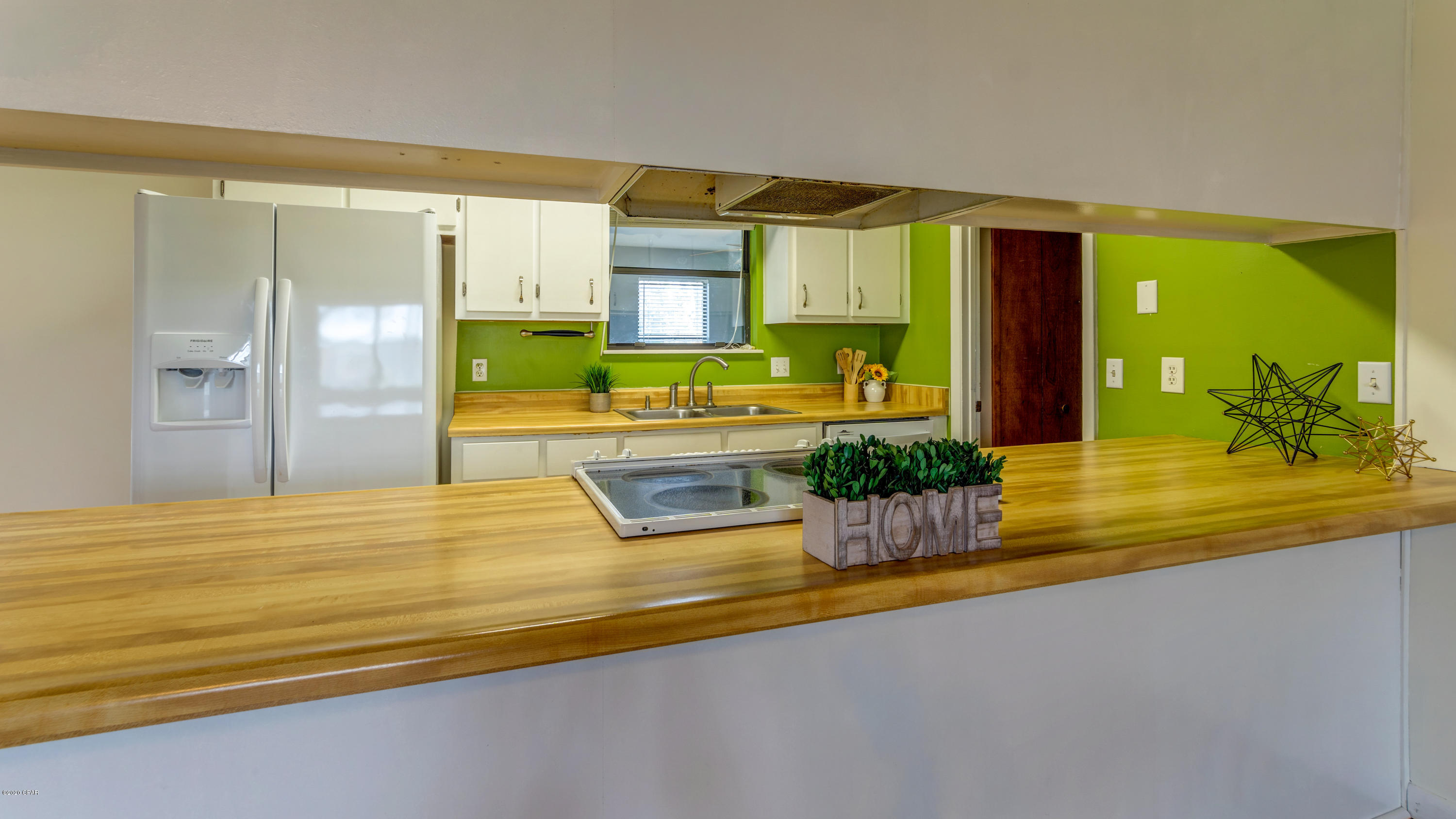 Venetian Villa 1st Add Replat - Residential