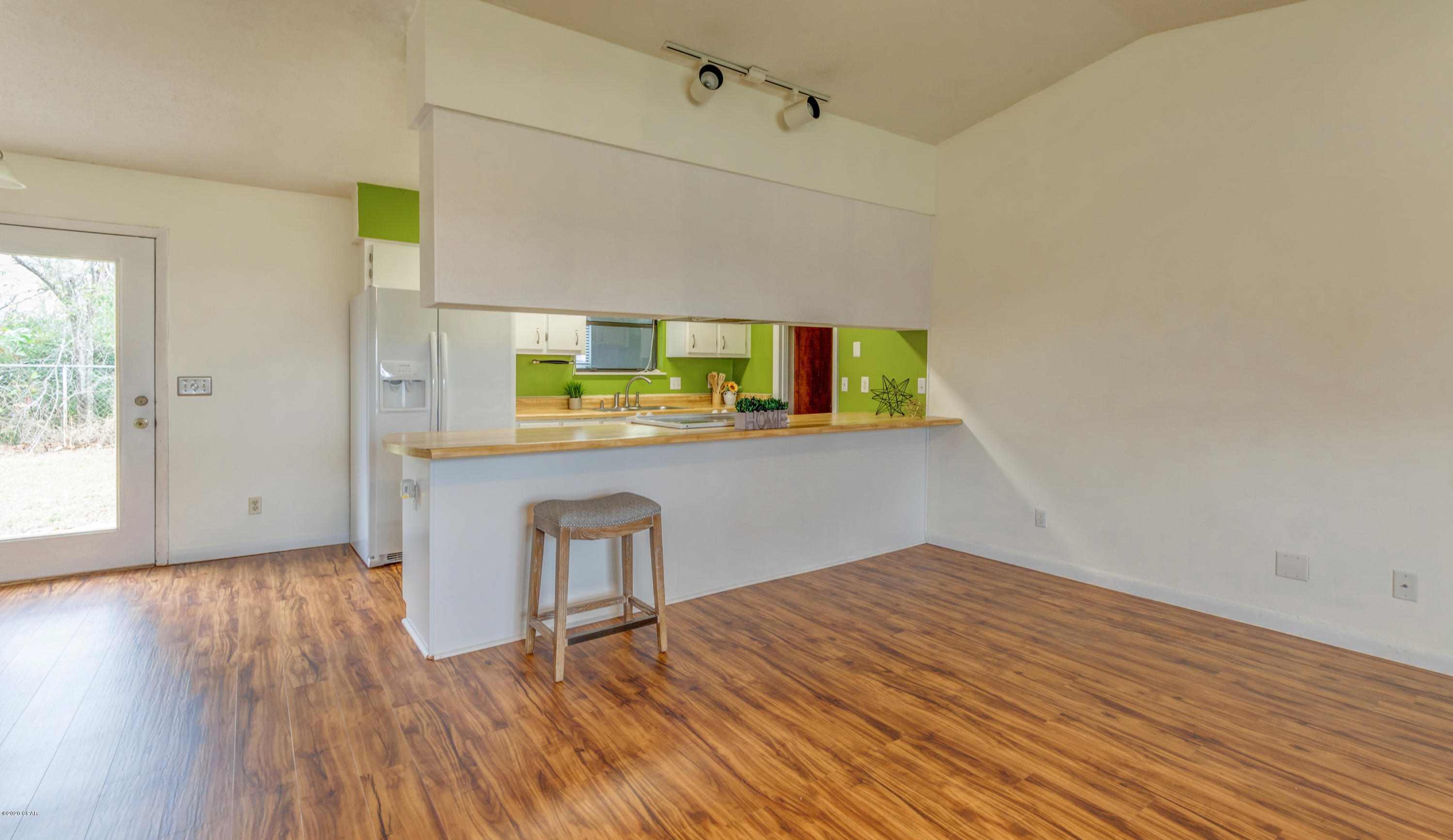 Venetian Villa 1st Add Replat - Residential