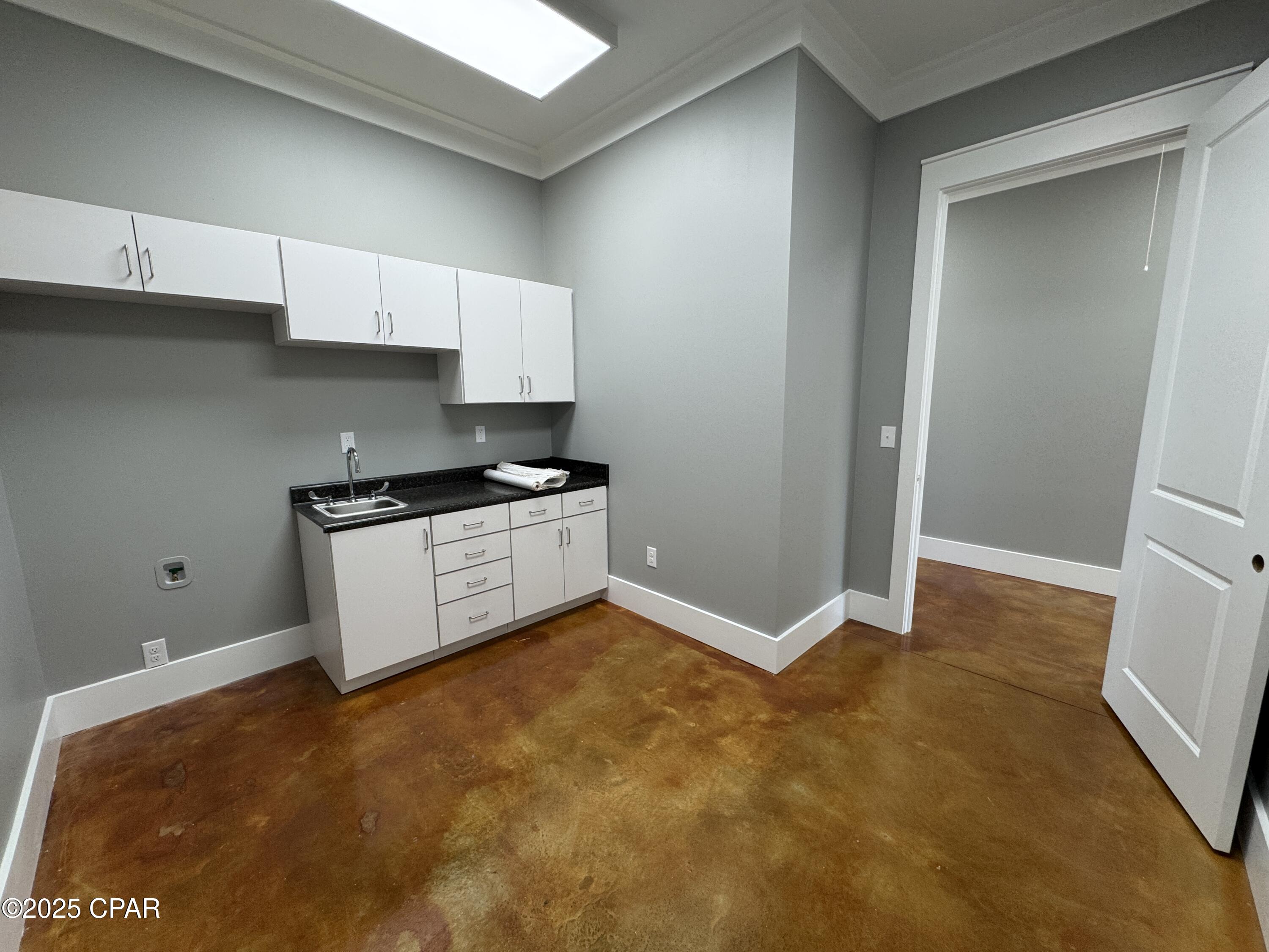 Segler - Commercial Lease