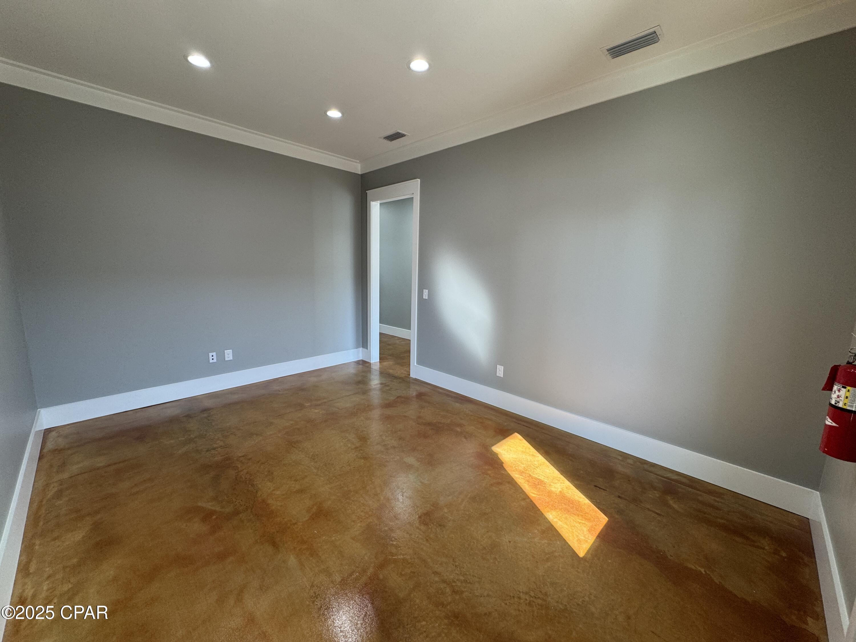 Segler - Commercial Lease