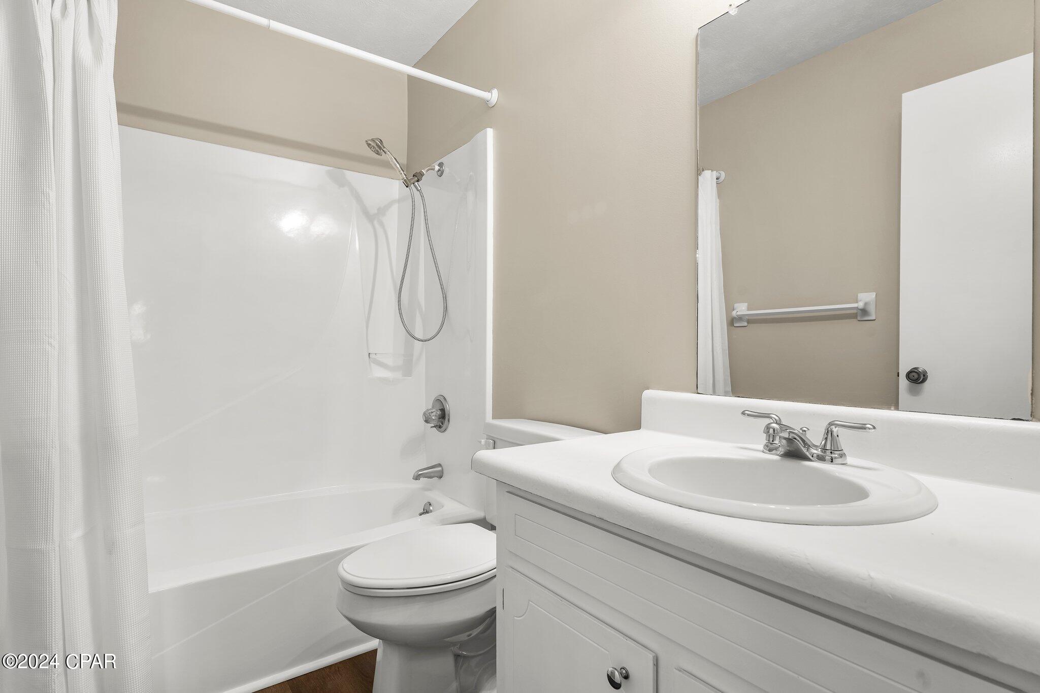 Baywood Shores Est Unit 6 - Residential