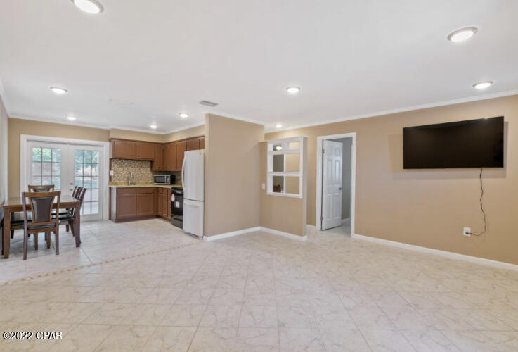 Pines 3rd Add Replat - Residential