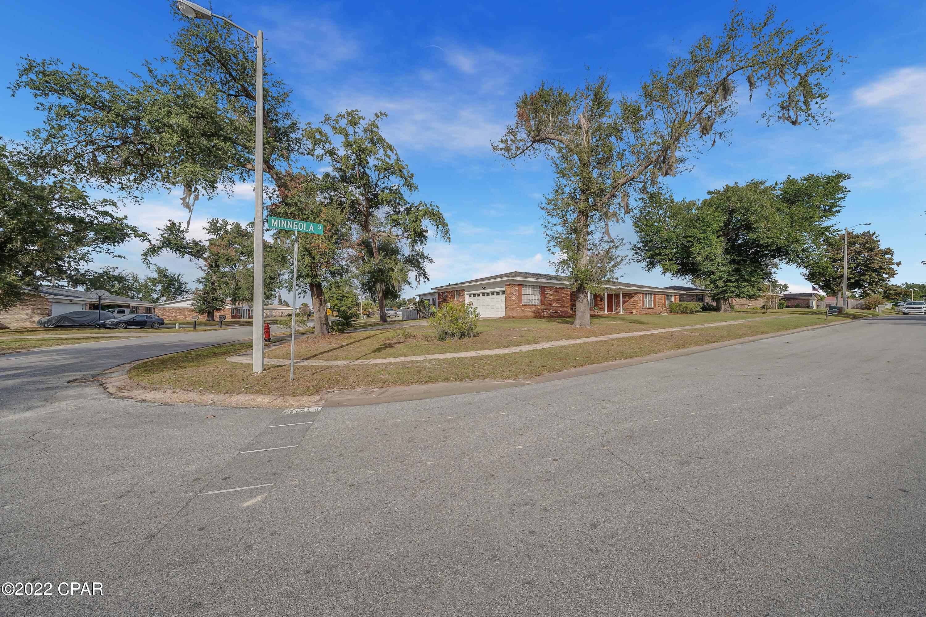 Lannie Rowe Lake Ests - Residential