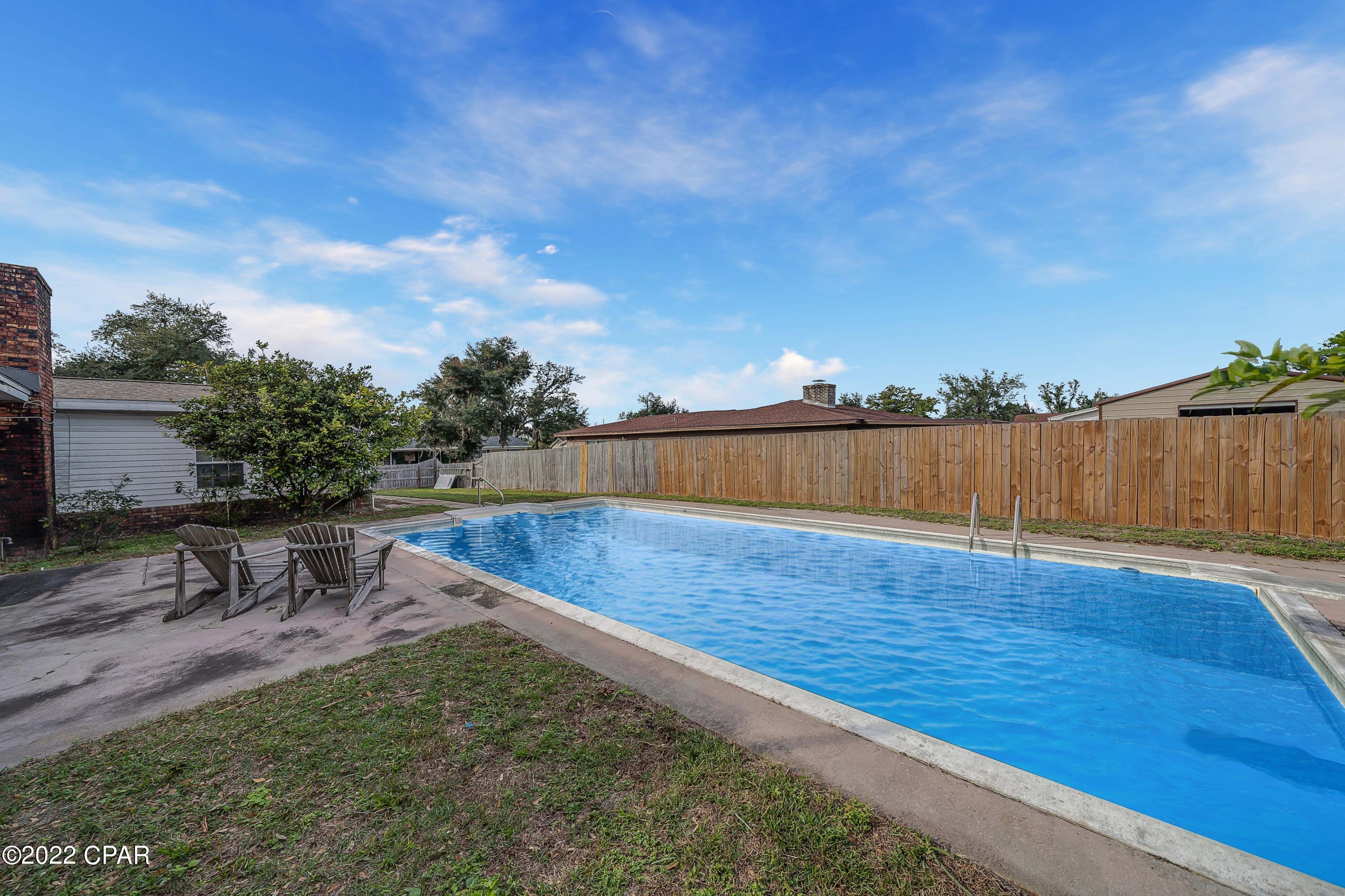 Lannie Rowe Lake Ests - Residential