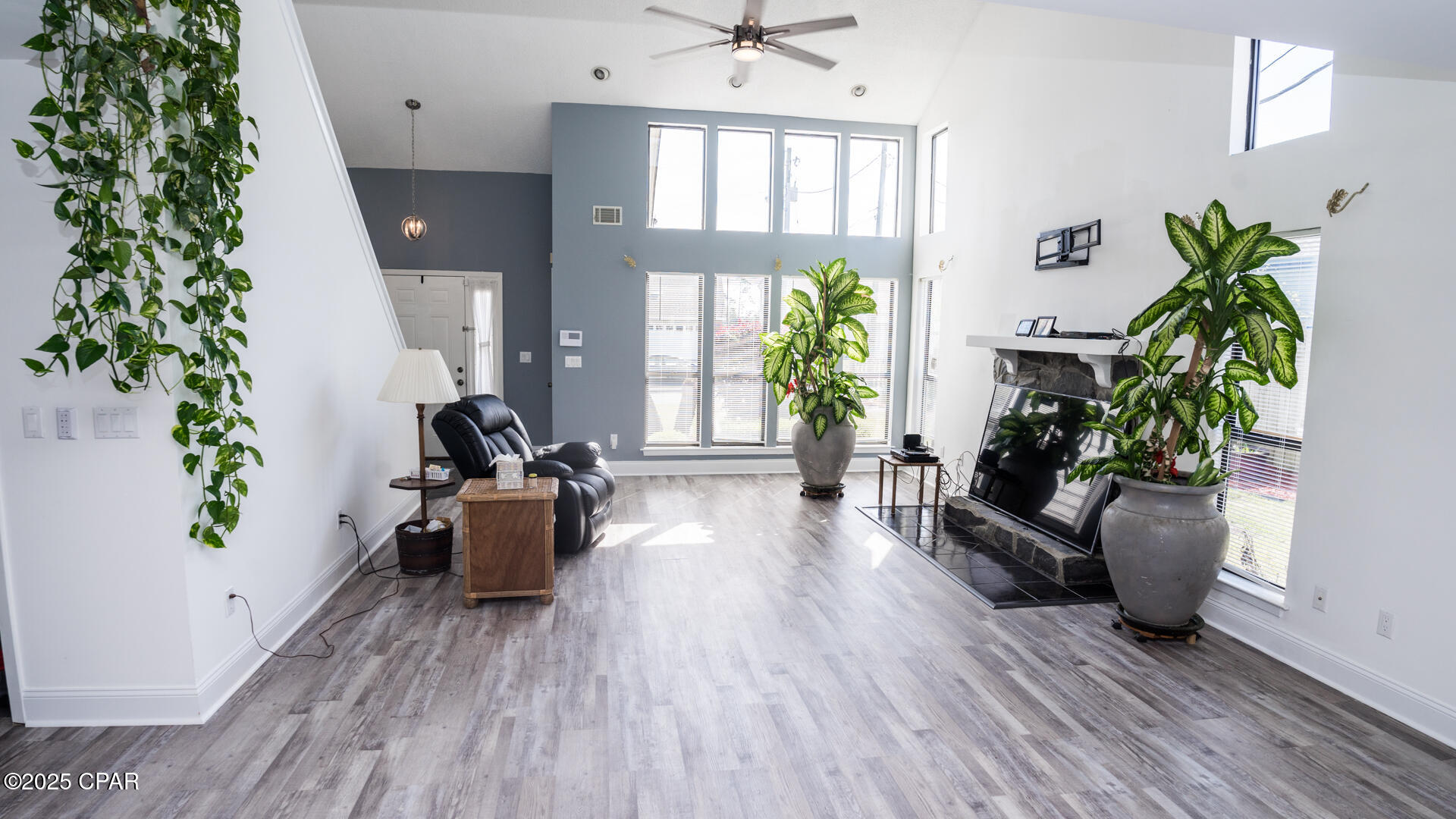 Panama City, Florida 32404, United States, 3 Bedrooms Bedrooms, ,3 BathroomsBathrooms,Residential,Active,100933