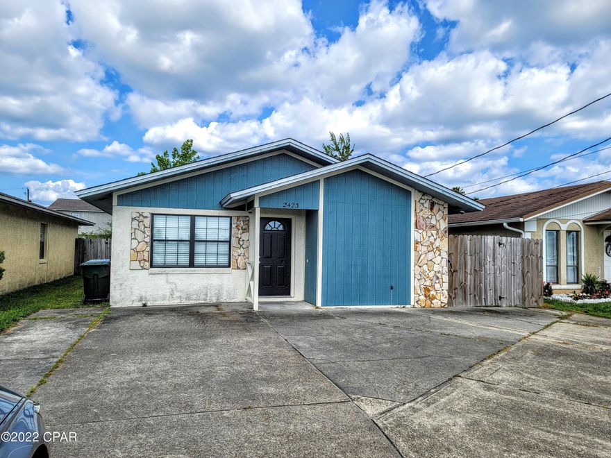 Lynn Haven House Rental, 2/2 with fenced backyard, outside storage, updated floors, paint, kitchen and bathrooms, move in ready and spotless! Tenant responsible for all utilities, deposit in one money of rent, pets negotiable. Available now!