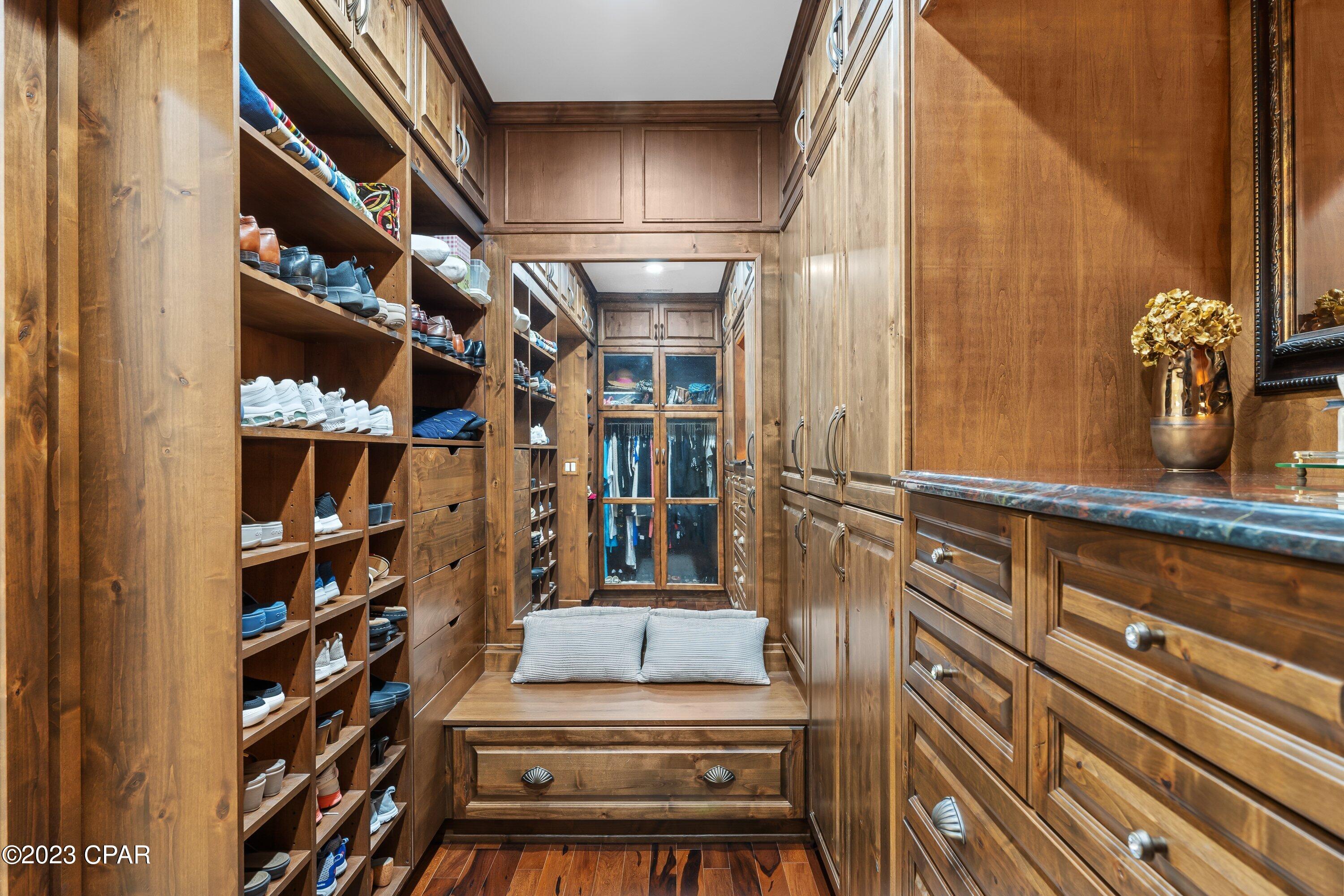 One Water Place At Kelly Plantation - Residential