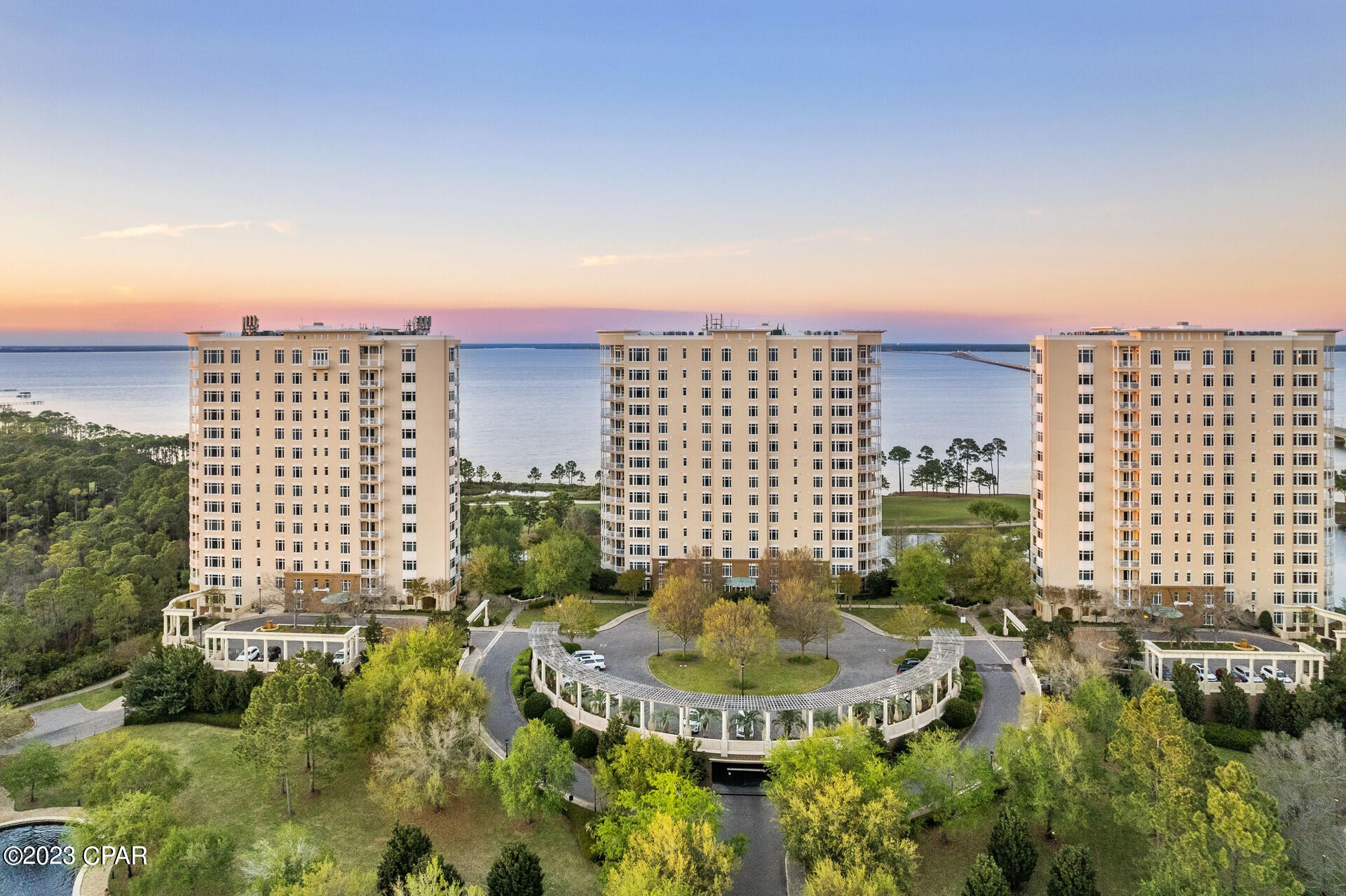 One Water Place At Kelly Plantation - Residential