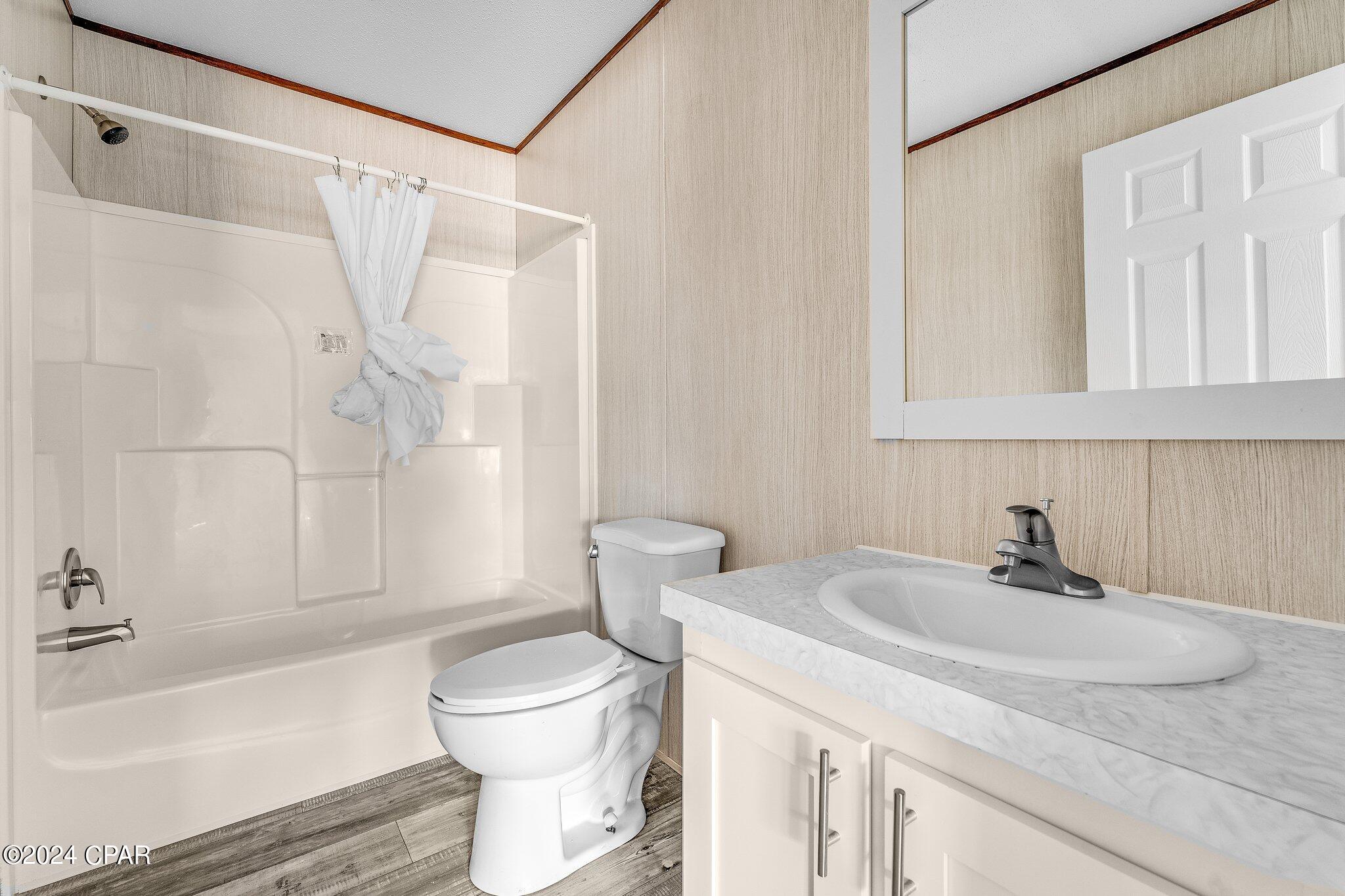 [No Recorded Subdiv] - Residential