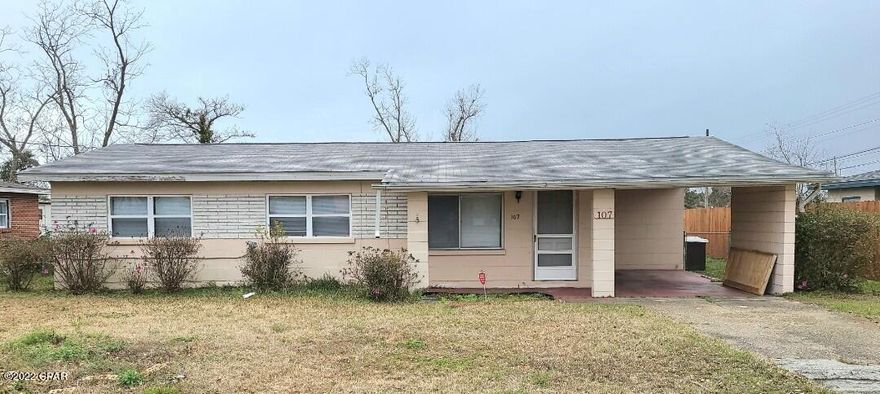 CURRENTLY UNDER CONTRACT, SELLER ACCEPTING BACKUP OFFERS 3bd/2bth home ready to be flipped and become your next investment! Property is located in Parker, close to Tyndall AFB and a very short distance to neighboring grocery store, restaurants, gym, etc. Home does offer newer kitchen appliances, windows, new master shower pan. Large backyard for any additional storage needs. Property is being sold as-is; all sizes/measurements are approximate; please verify if important!