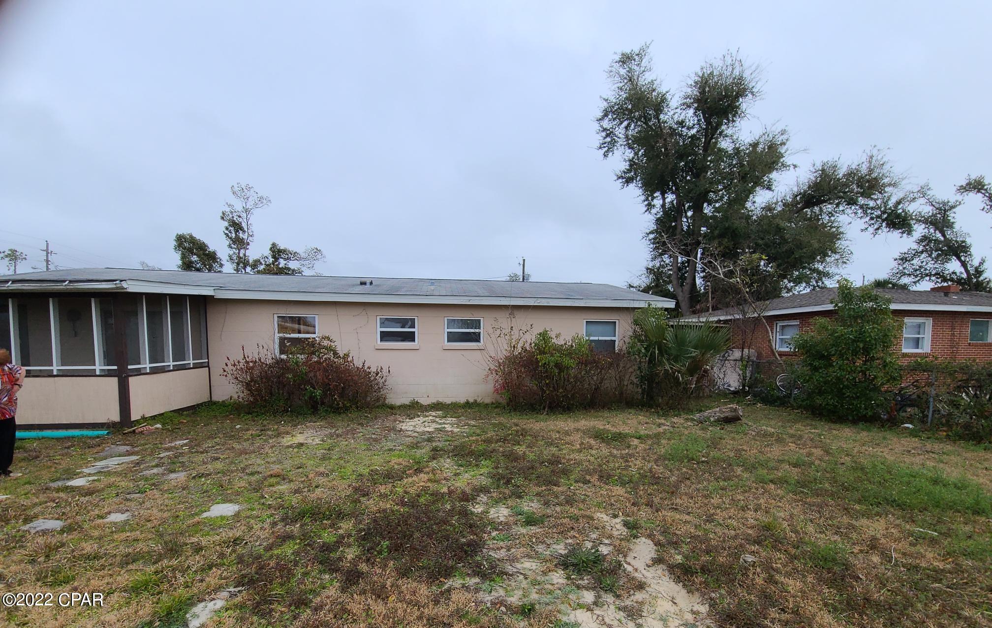 Parkway Manor - Residential