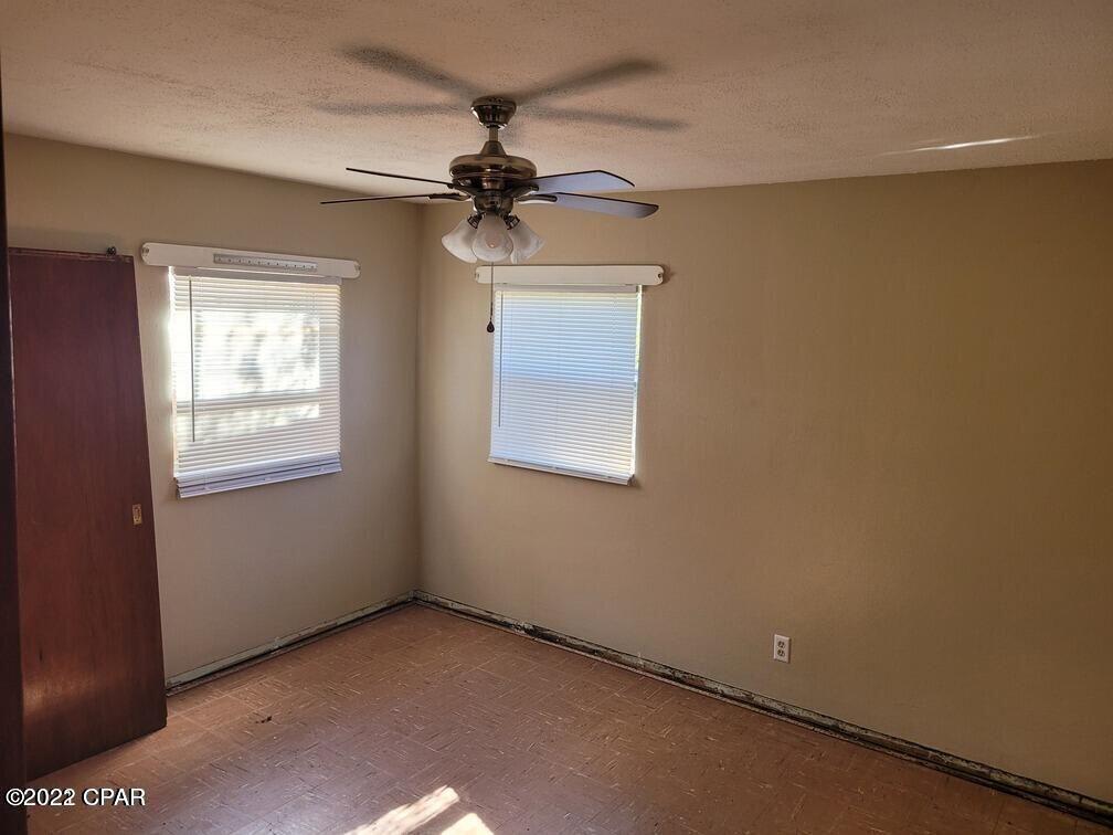 Parkway Manor - Residential