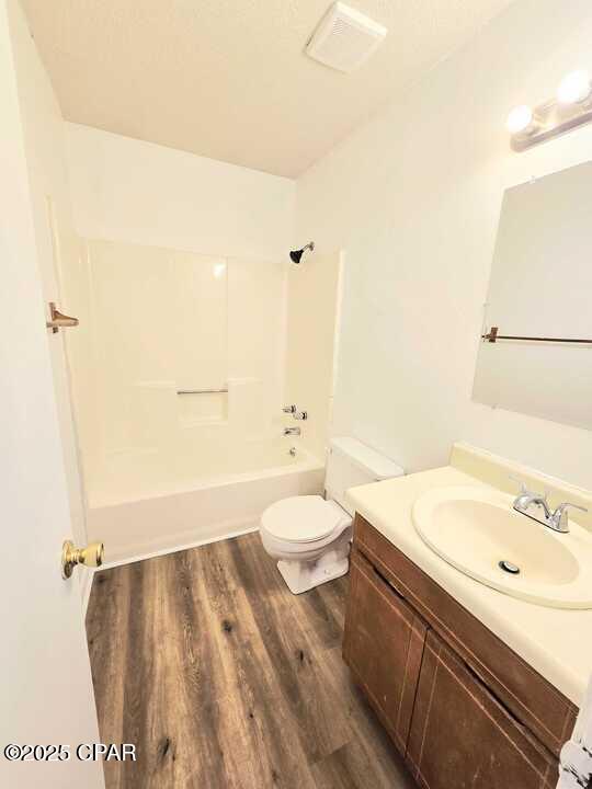 [No Recorded Subdiv] - Residential Lease