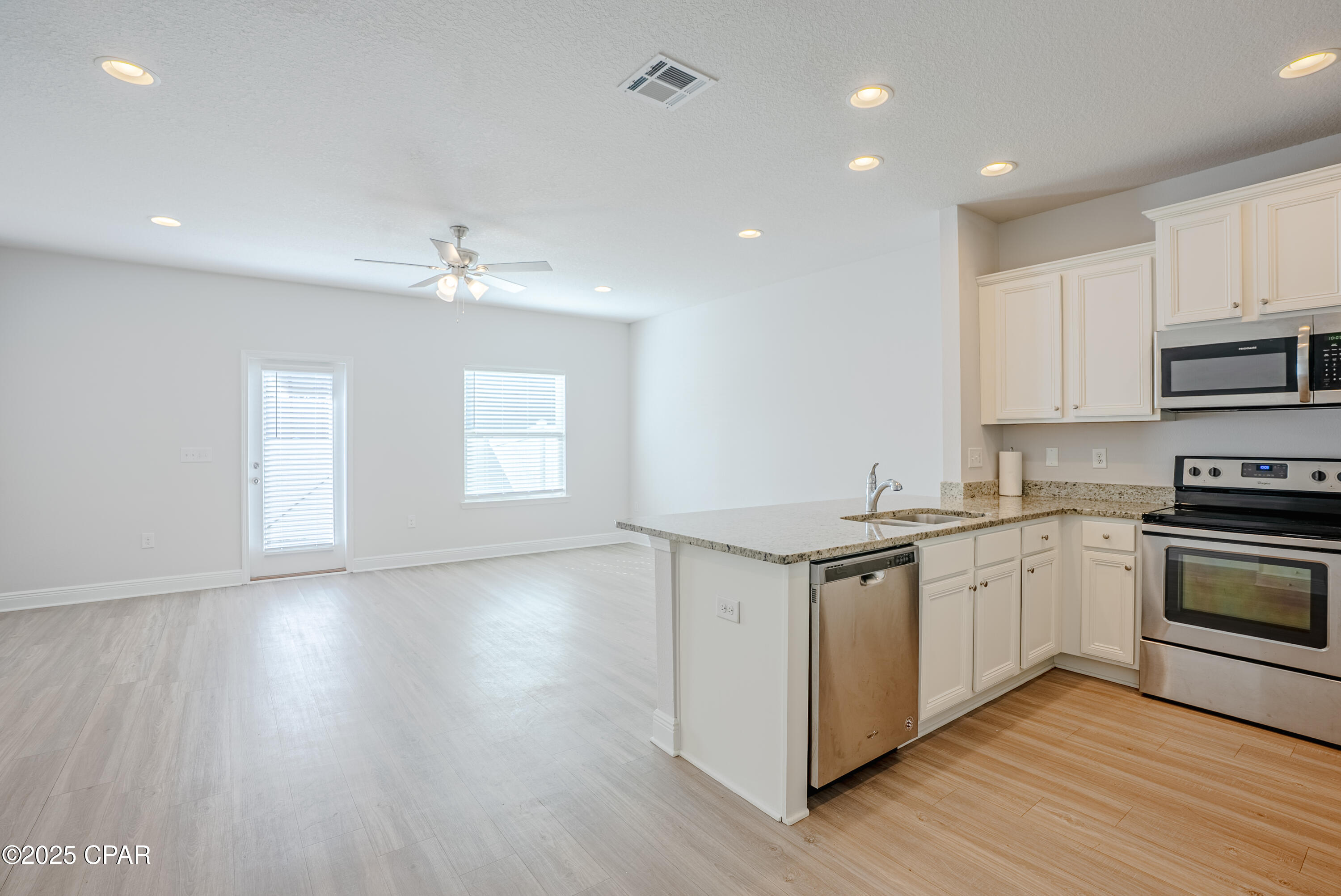 Hathaway Townhomes - Residential Lease