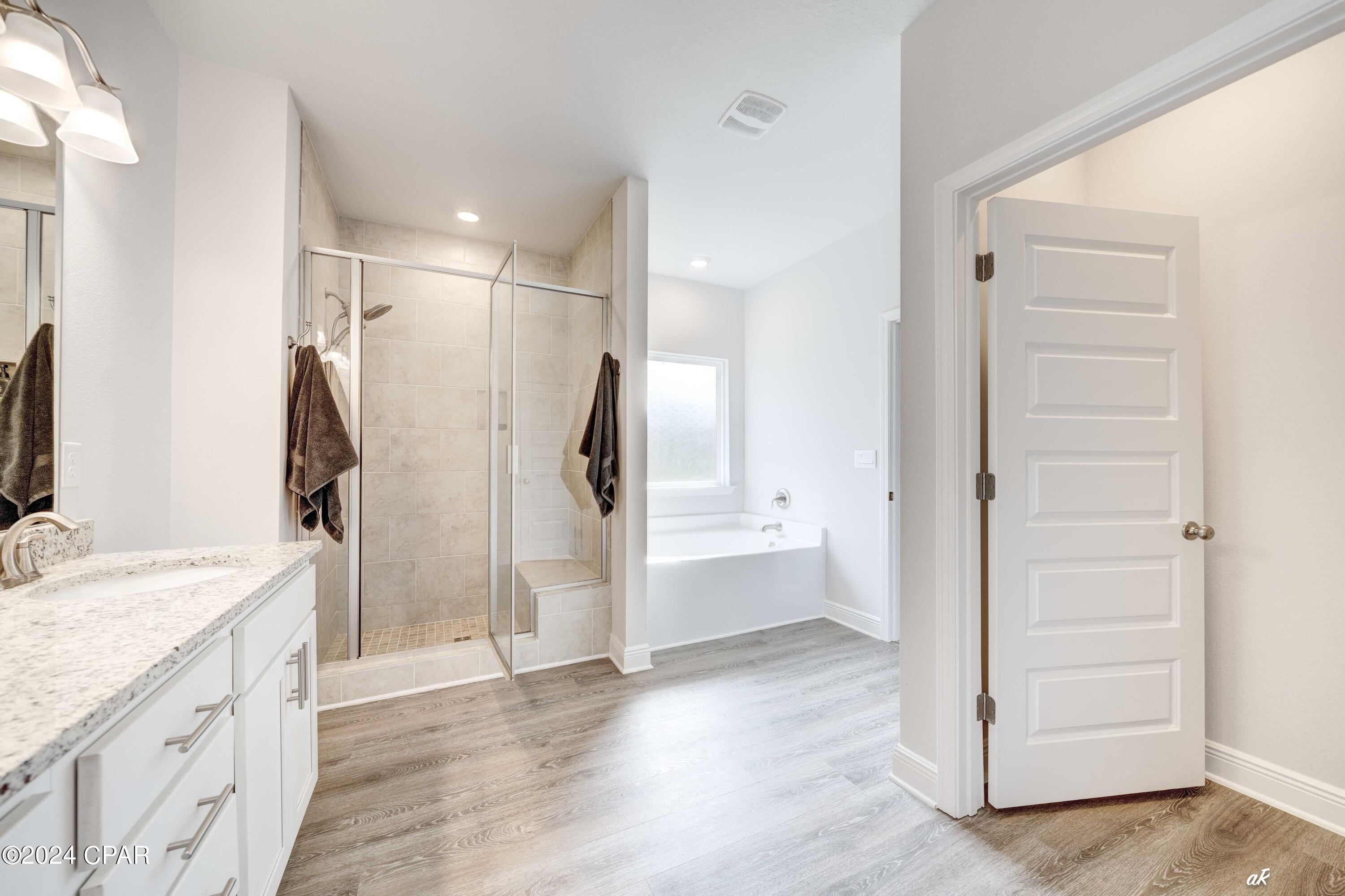 [No Recorded Subdiv] - Residential Lease