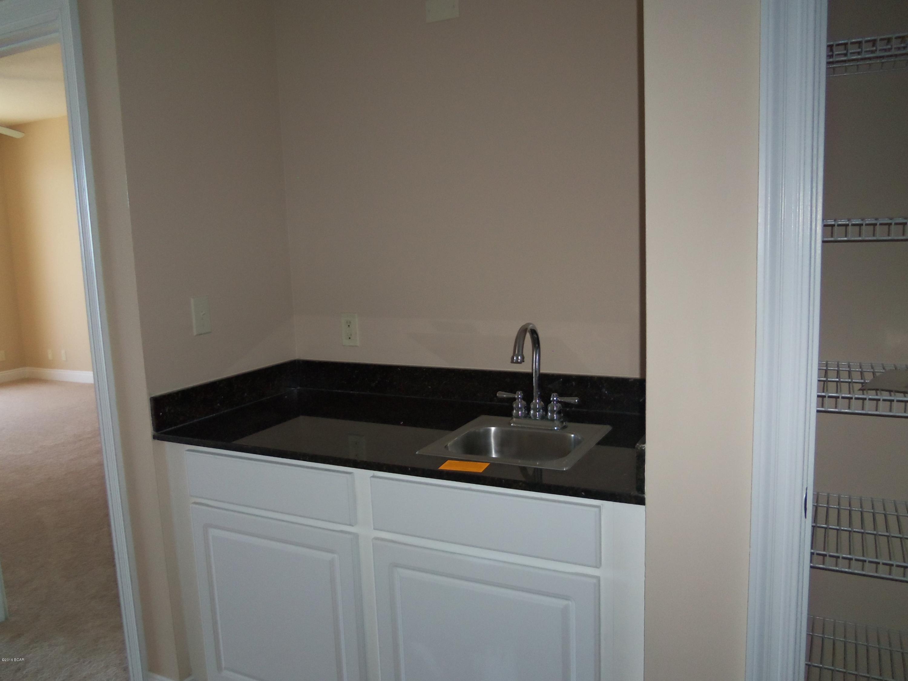 Calypso Towers I - Residential