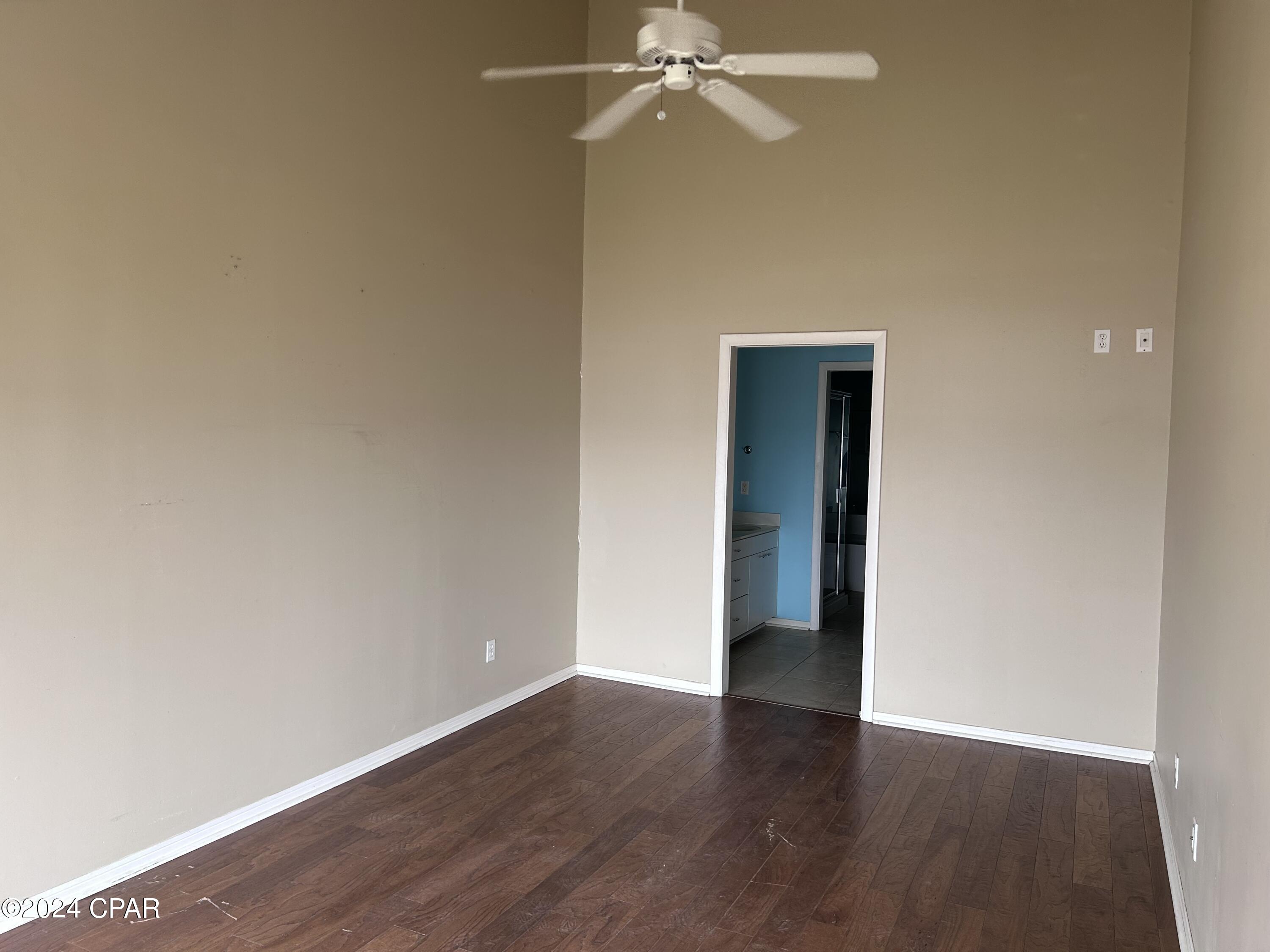 Bay Point Harbour Villas - Residential