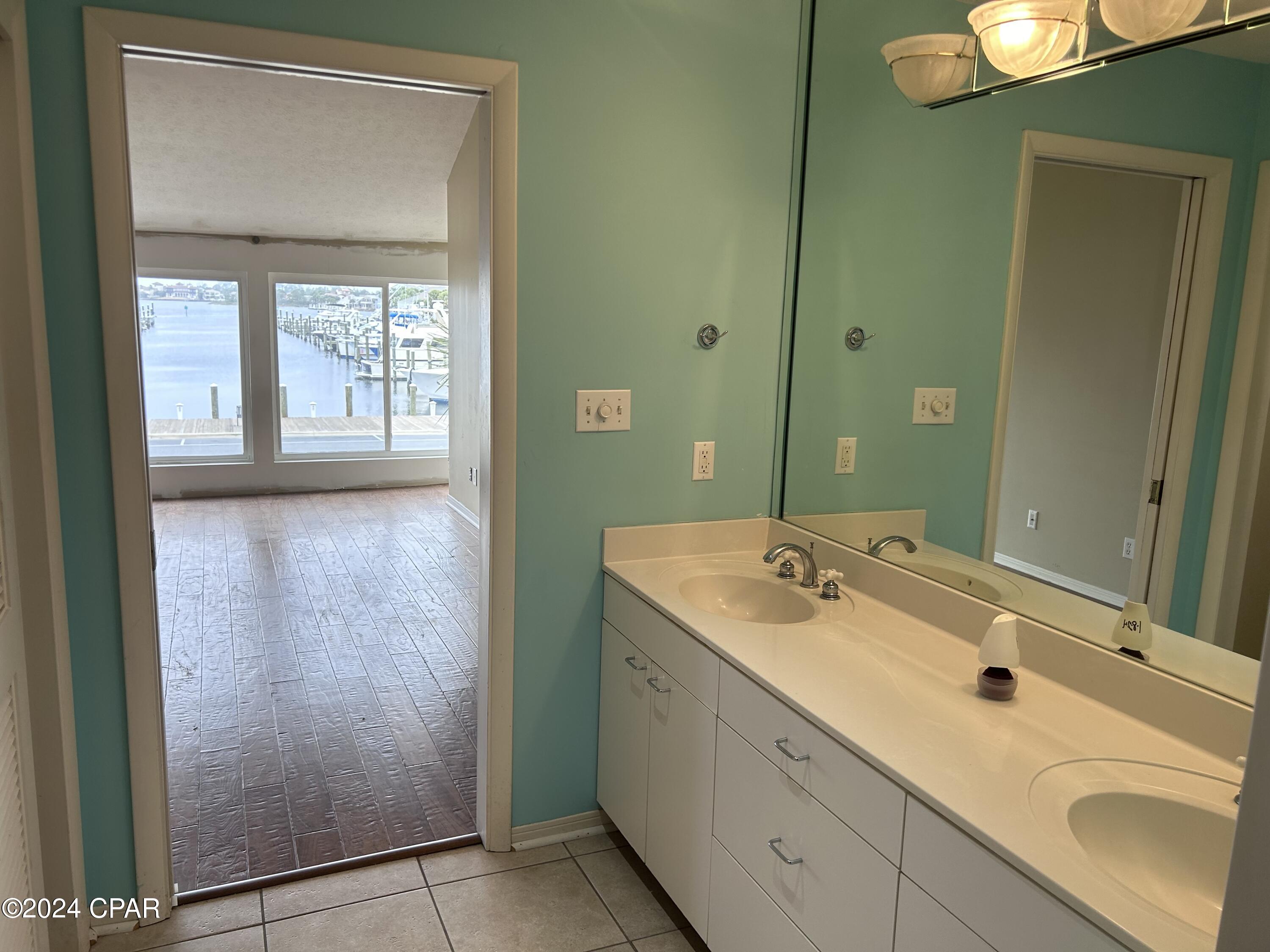 Bay Point Harbour Villas - Residential