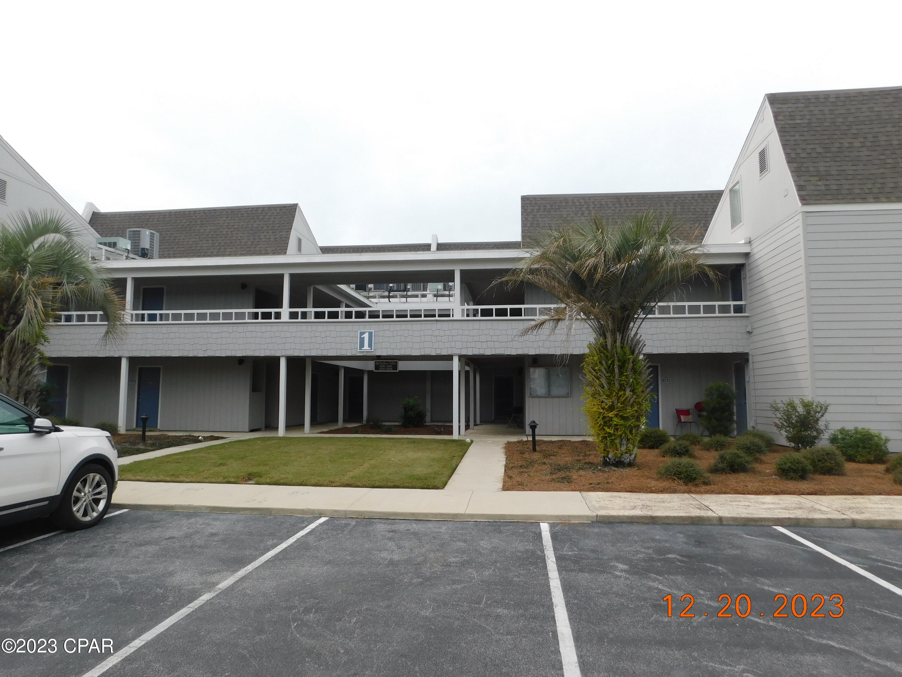 Bay Point Harbour Villas - Residential