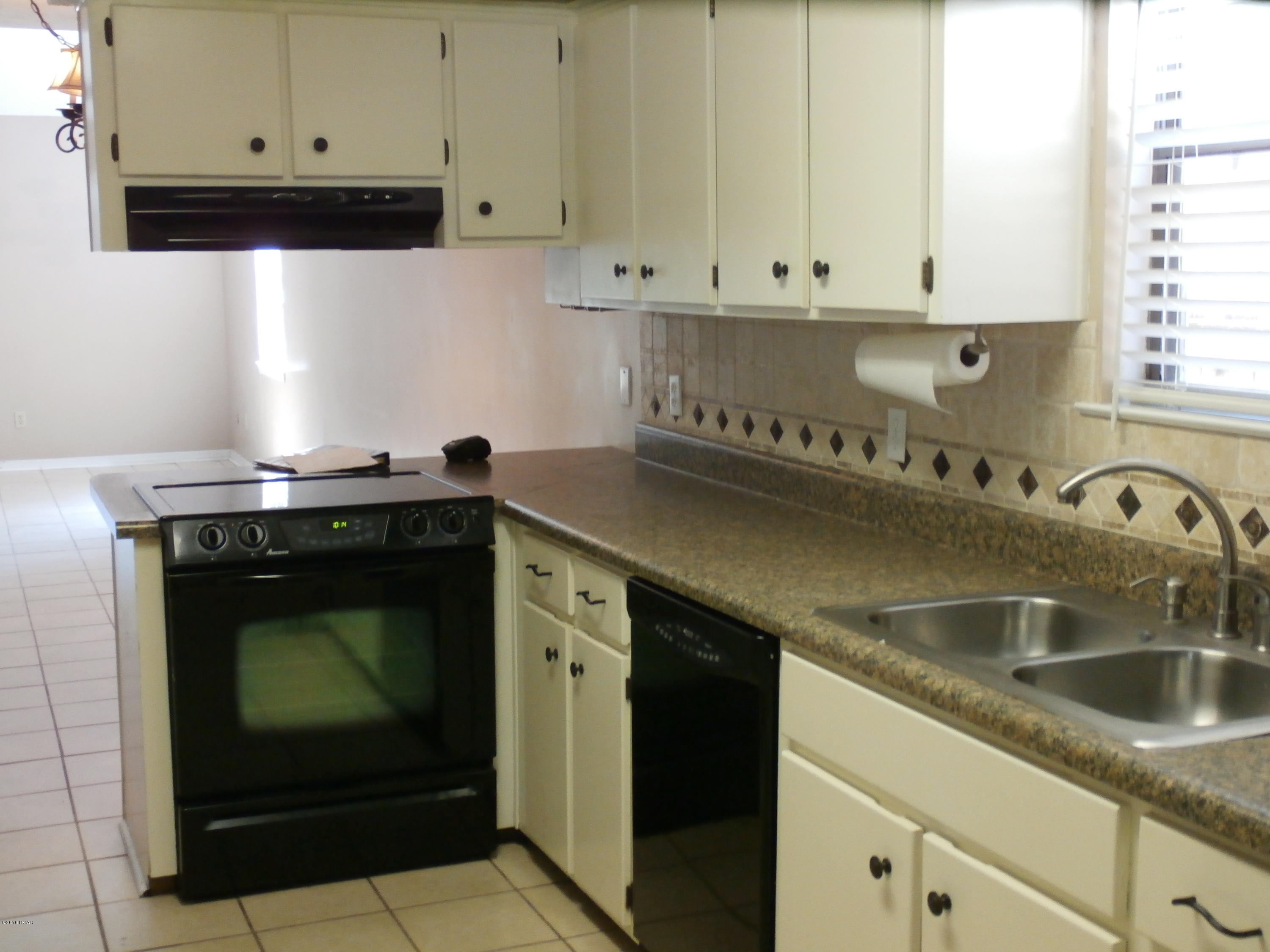 E.L. Wood - Residential Lease