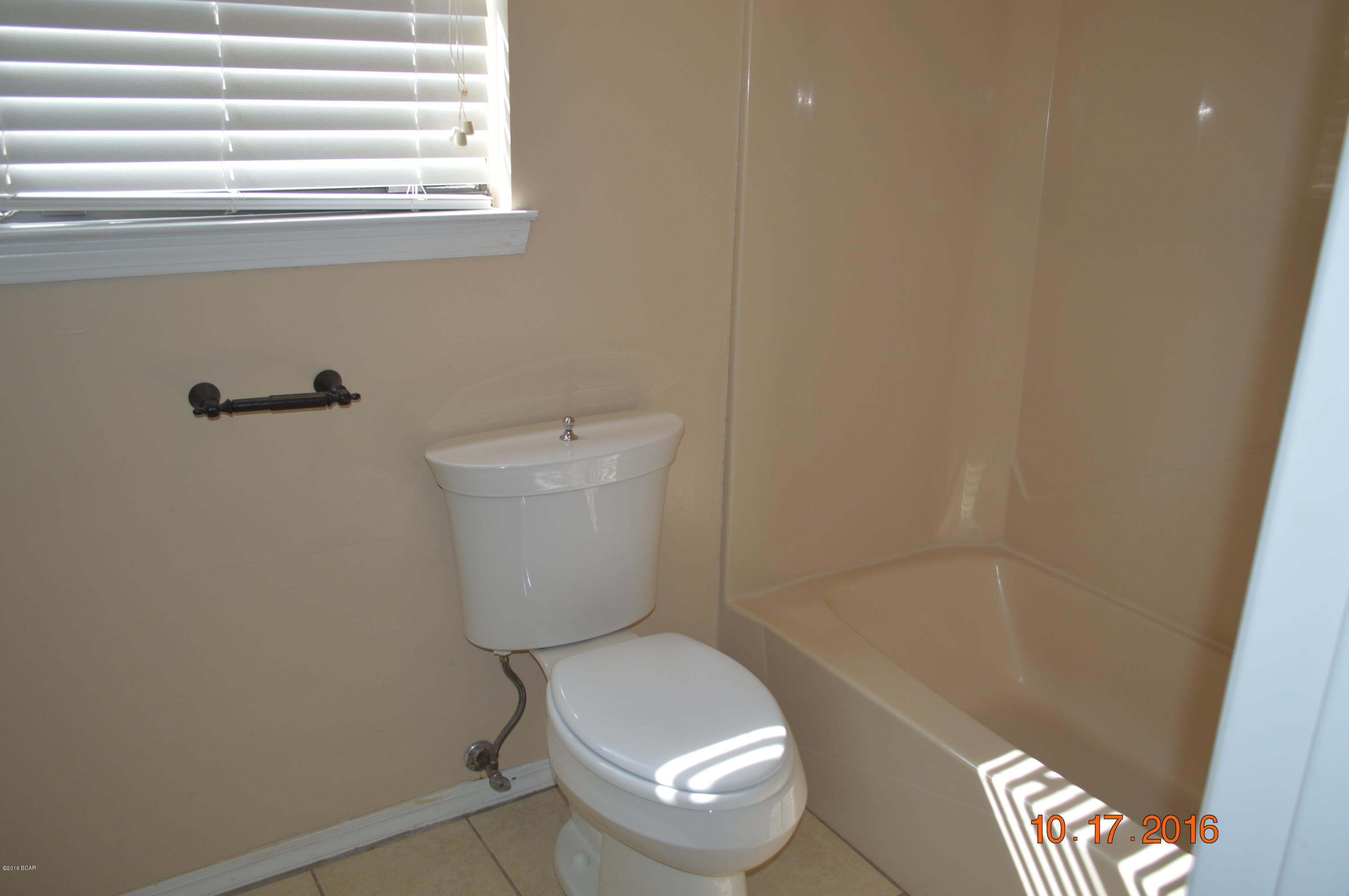 E.L. Wood - Residential Lease