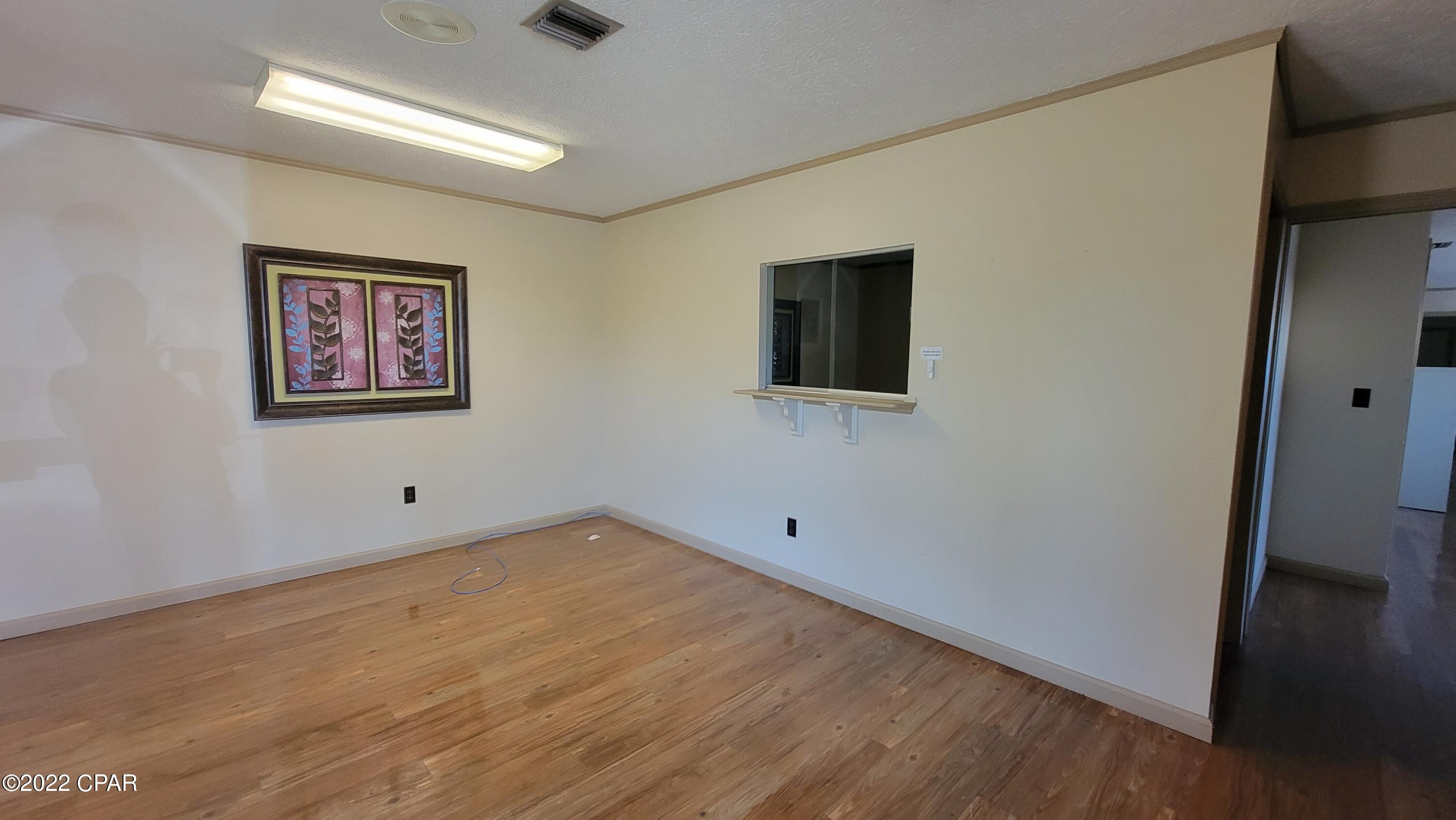 Skyland - Commercial Sale