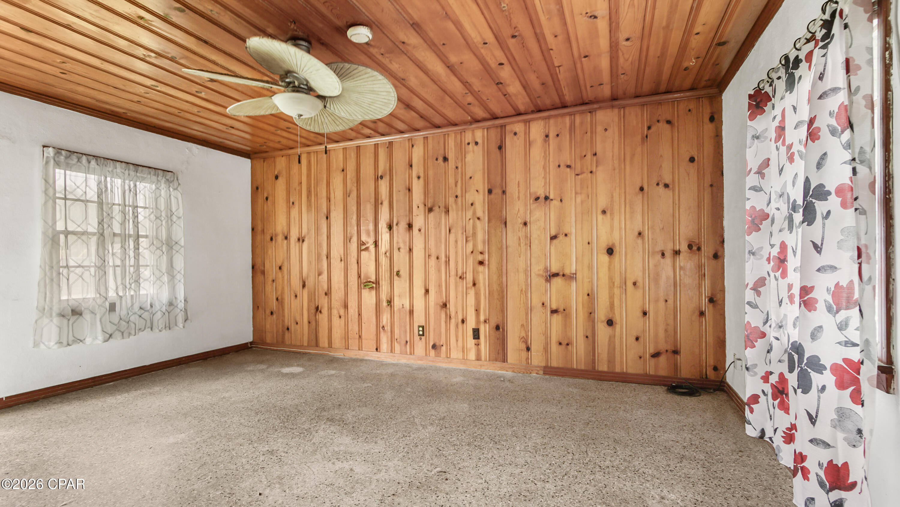 Hutchison's 1st To Bahama Bch - Commercial Sale