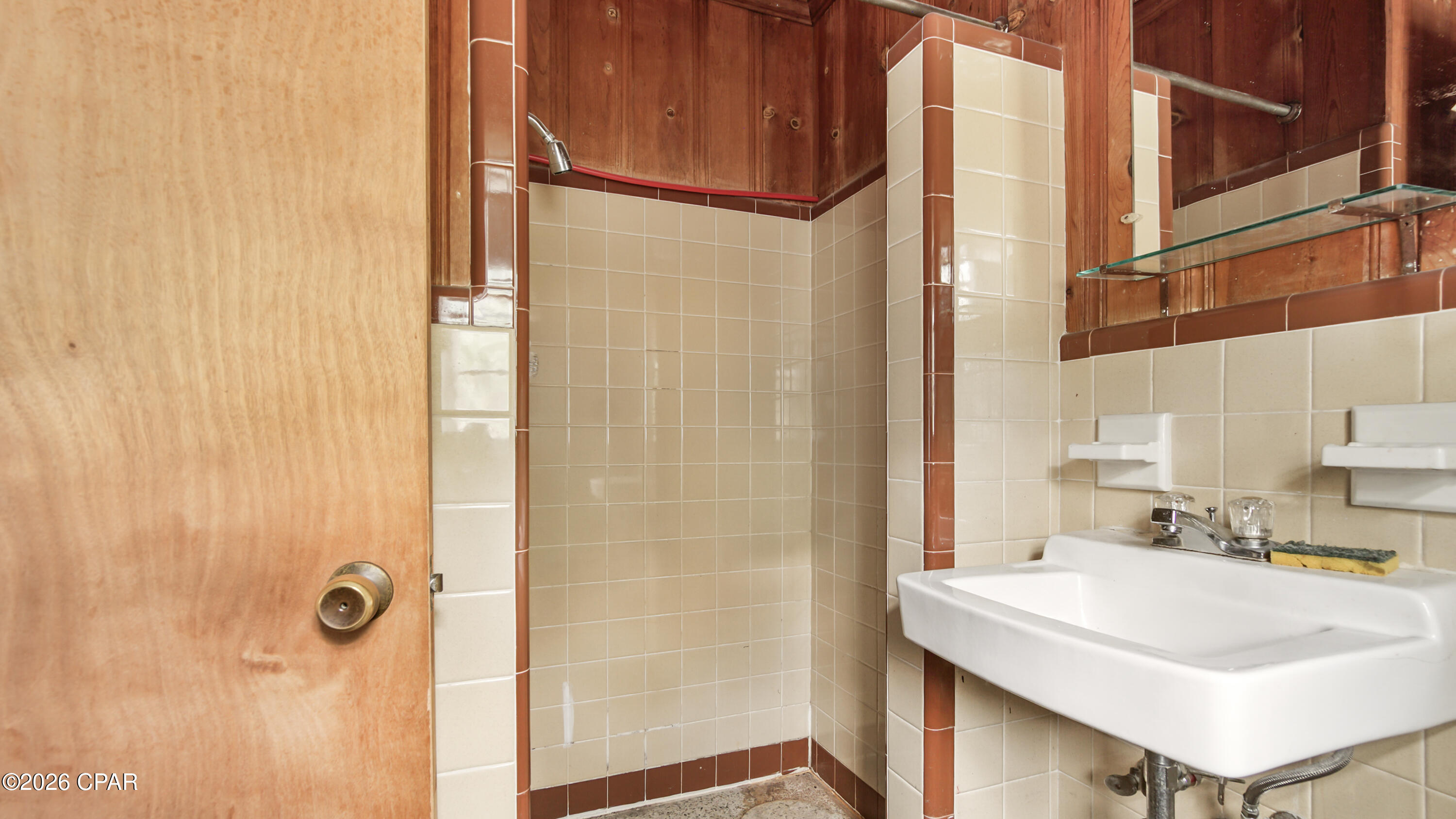 Hutchison's 1st To Bahama Bch - Commercial Sale