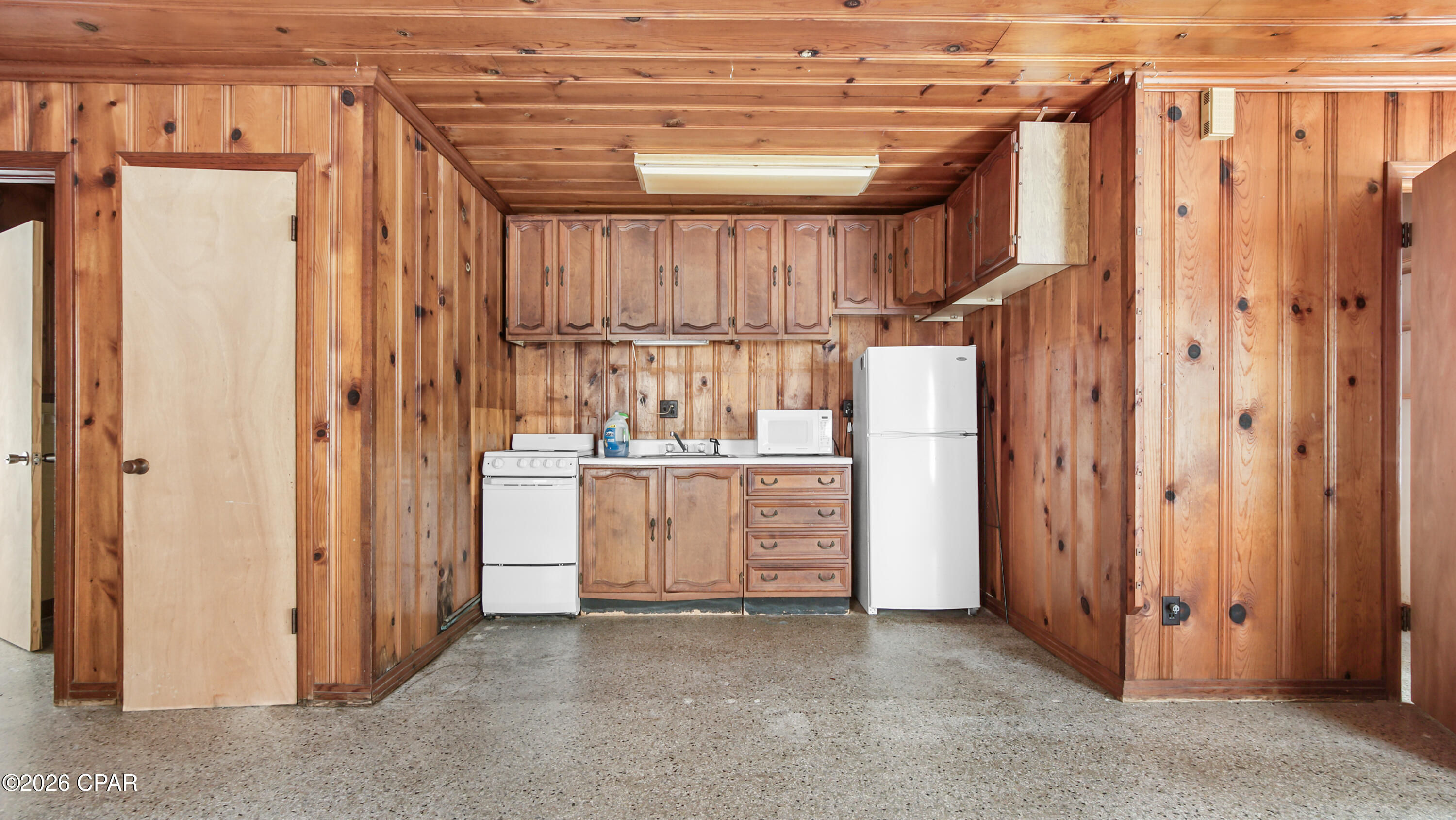 Hutchison's 1st To Bahama Bch - Commercial Sale