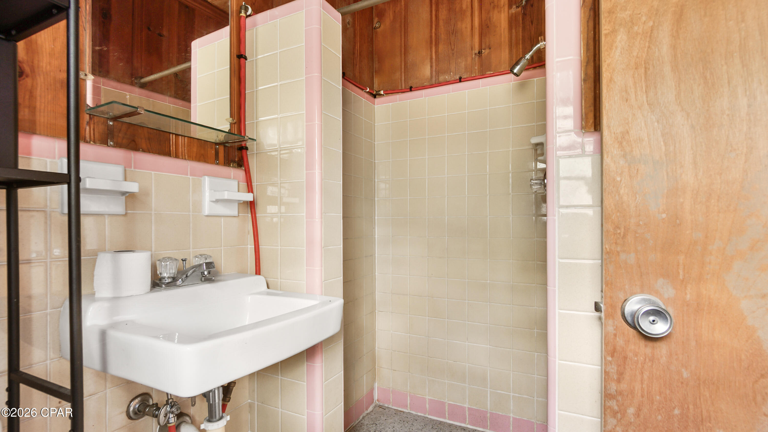 Hutchison's 1st To Bahama Bch - Commercial Sale