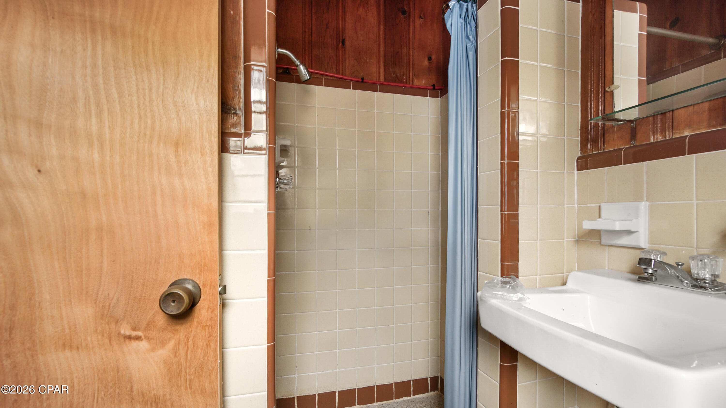 Hutchison's 1st To Bahama Bch - Commercial Sale