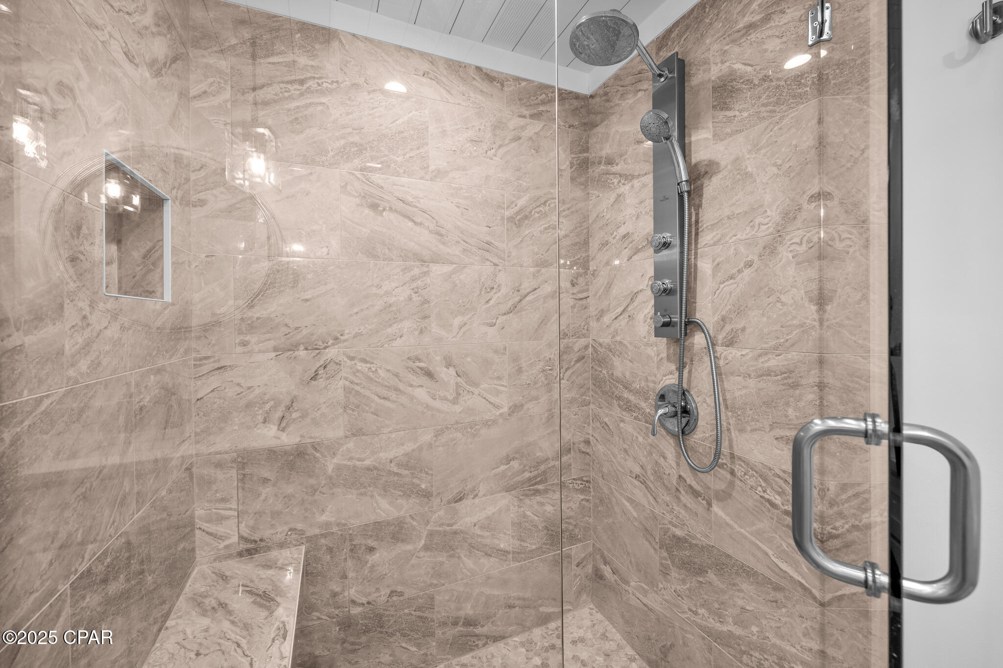 Seagull Beach - Residential