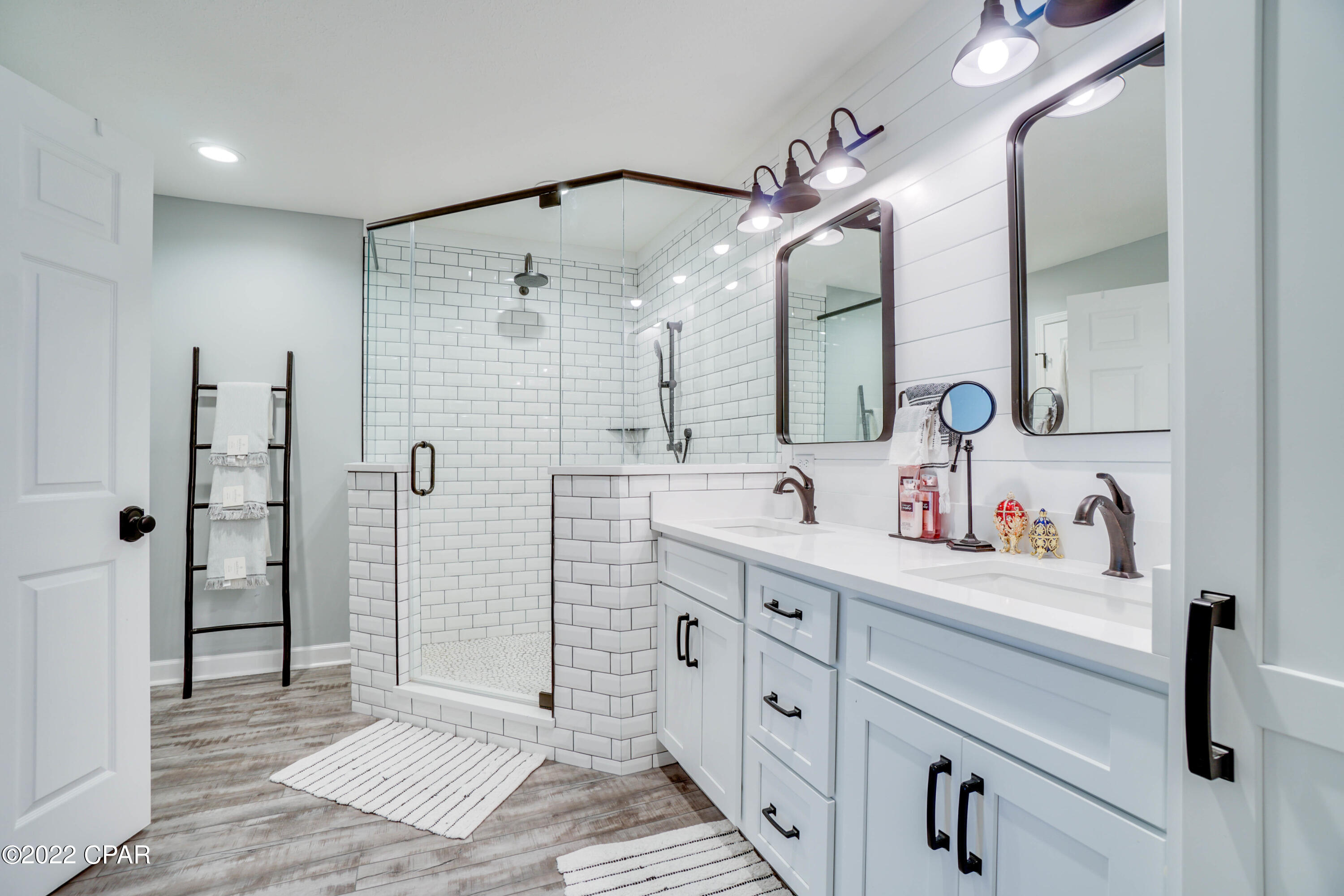 Indian Bluff Estates Unit 1 - Residential