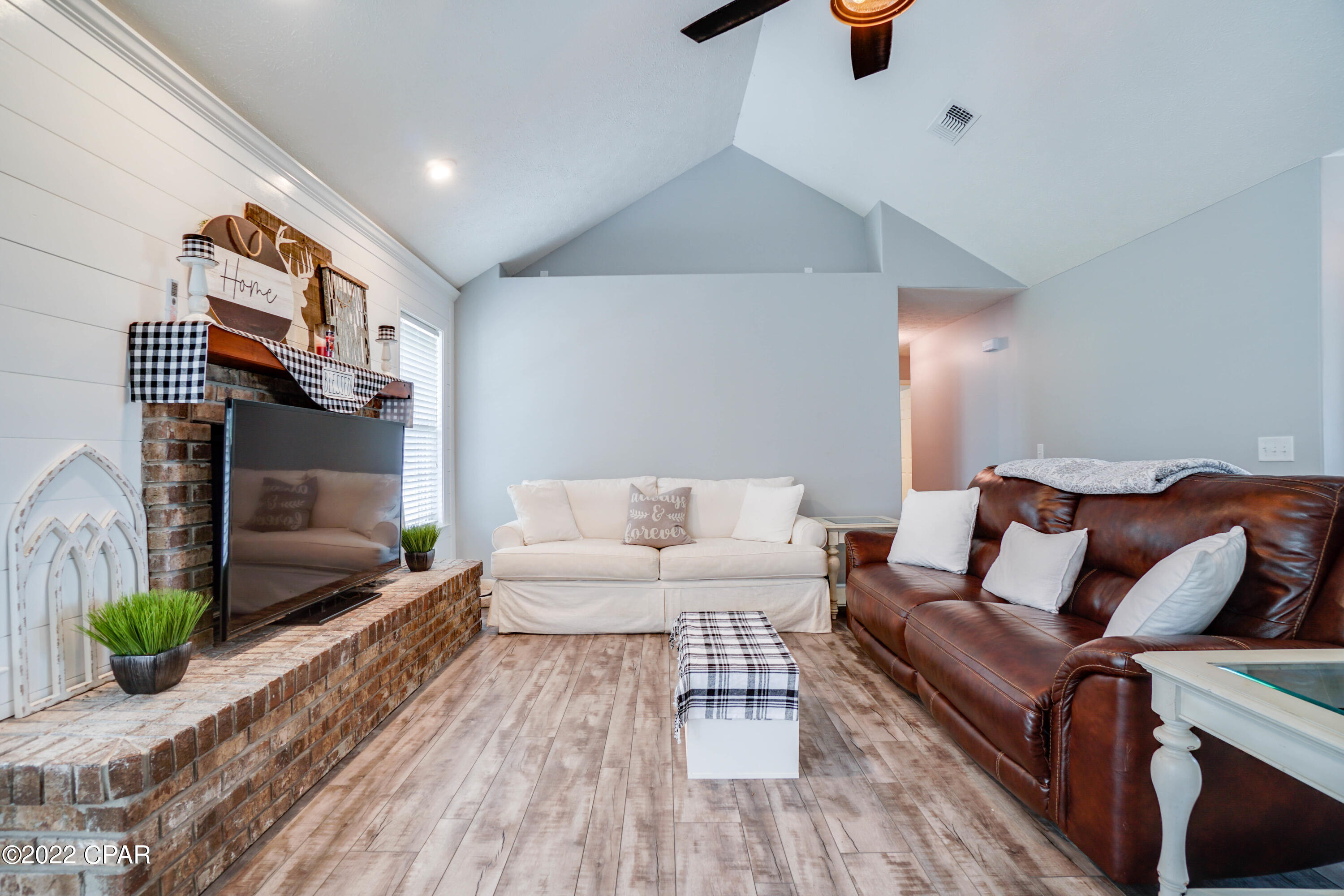 Indian Bluff Estates Unit 1 - Residential