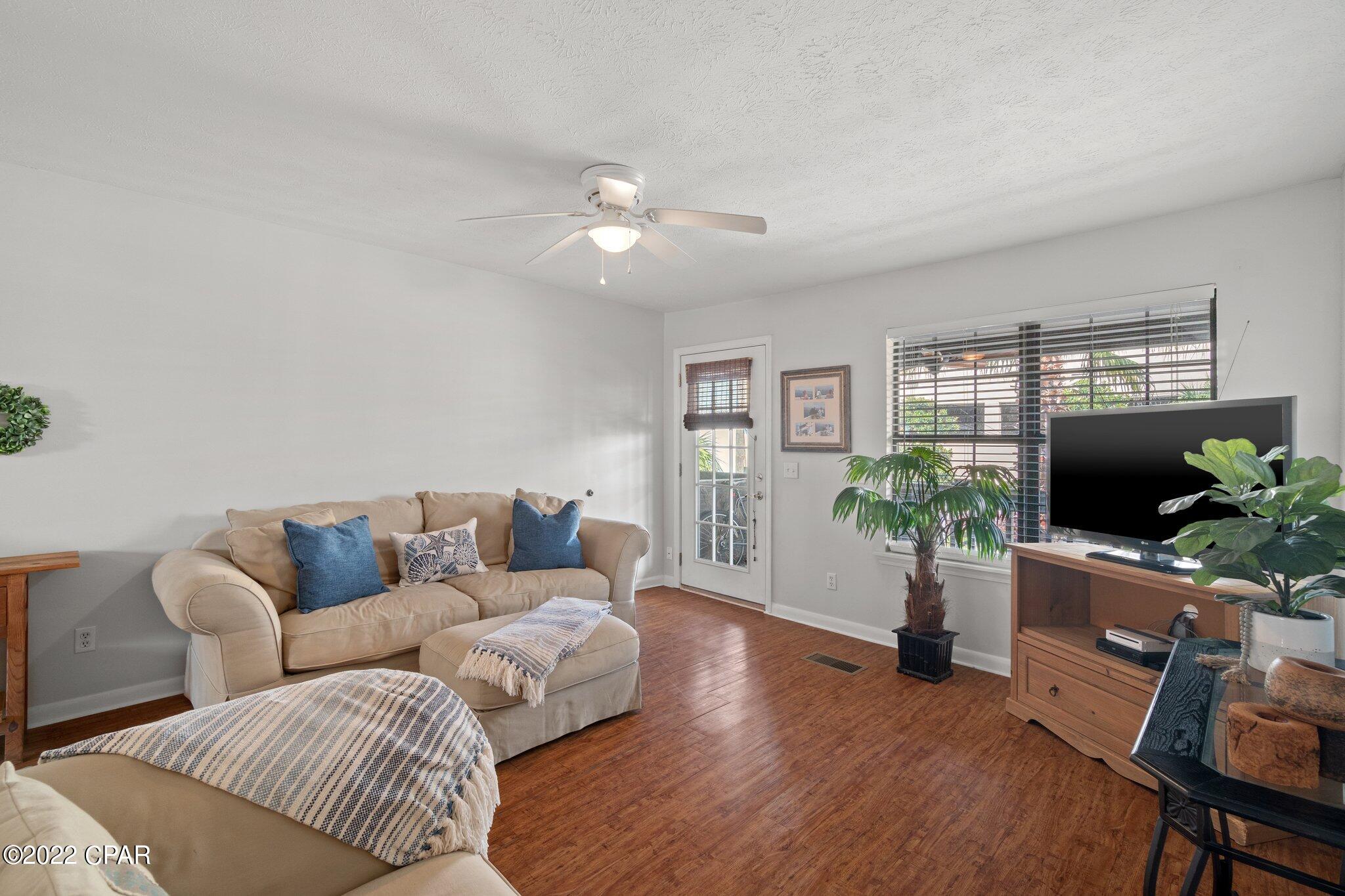 Gulf Lagoon Beach - Residential