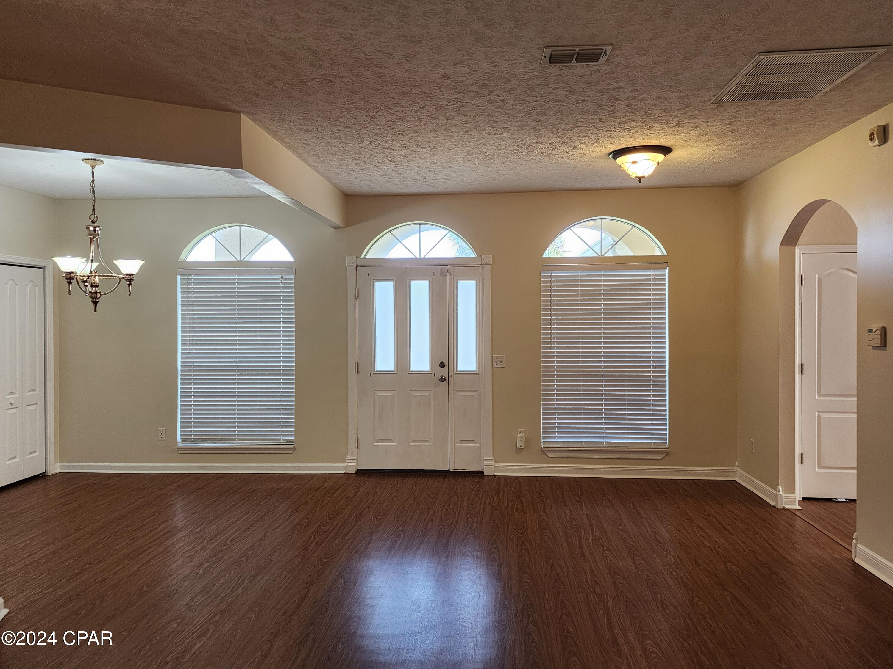 [No Recorded Subdiv] - Residential Lease