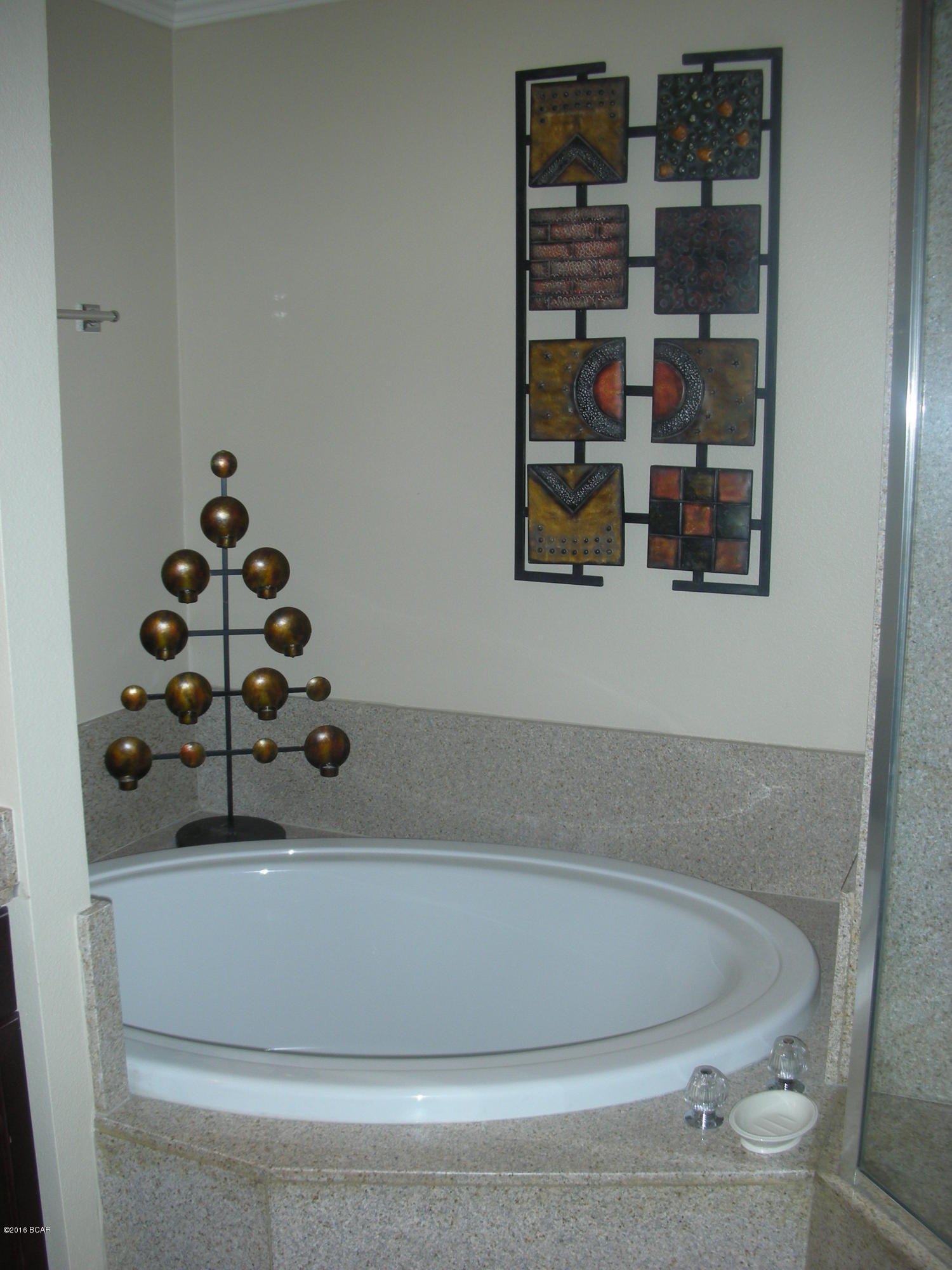 Laketown Wharf - Residential Lease