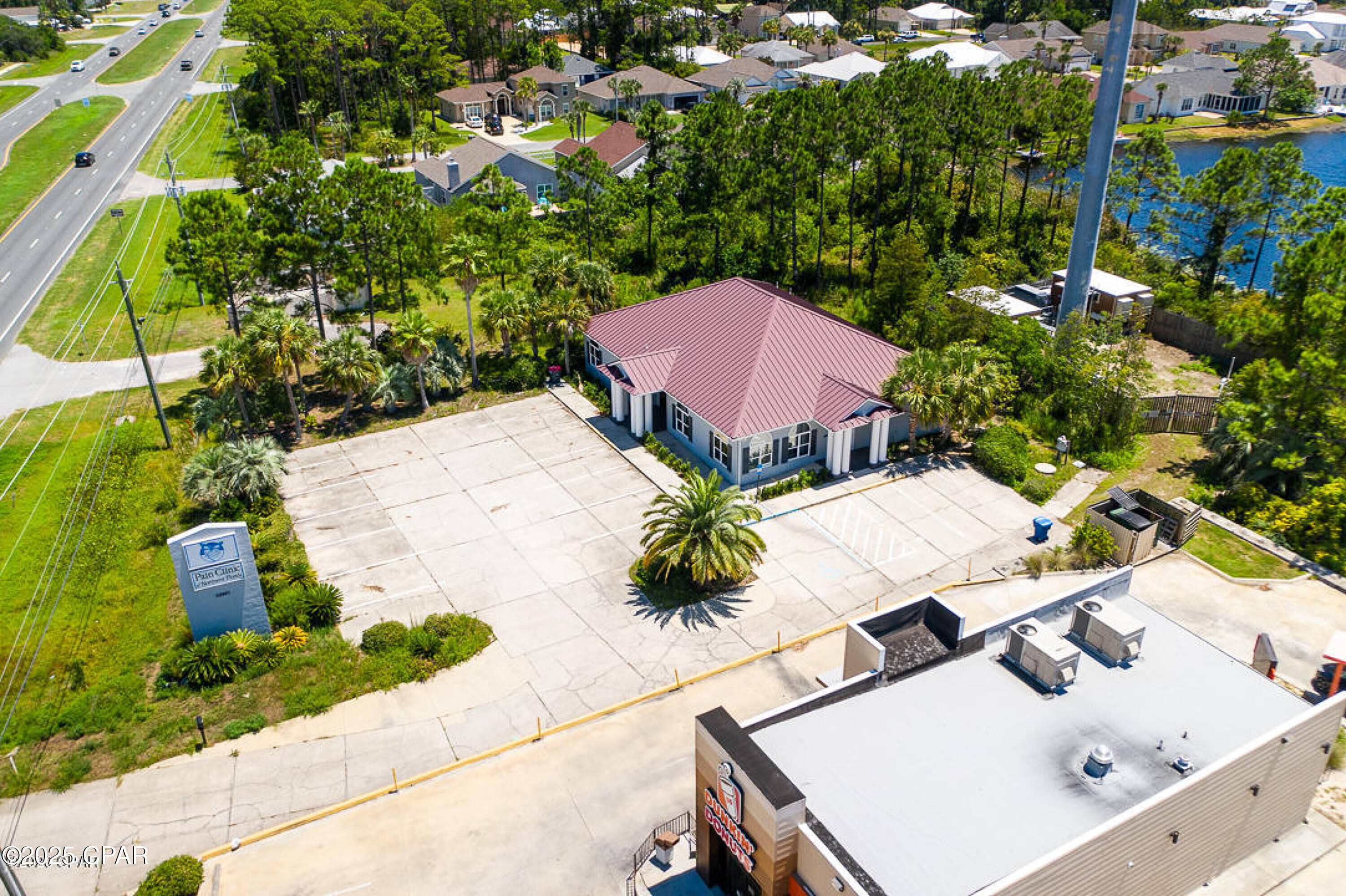 Jamaican Lake - Commercial Sale