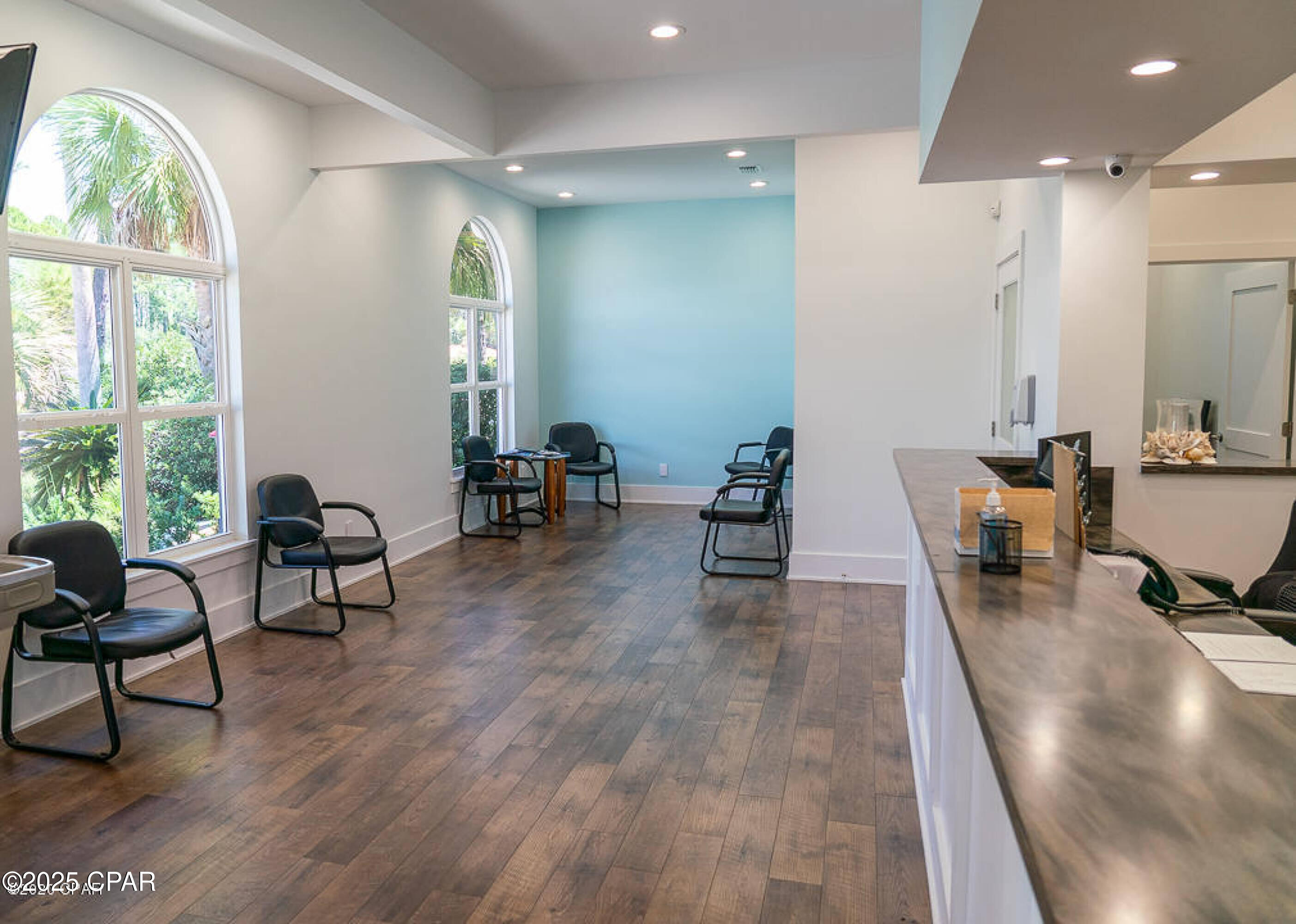 Jamaican Lake - Commercial Sale