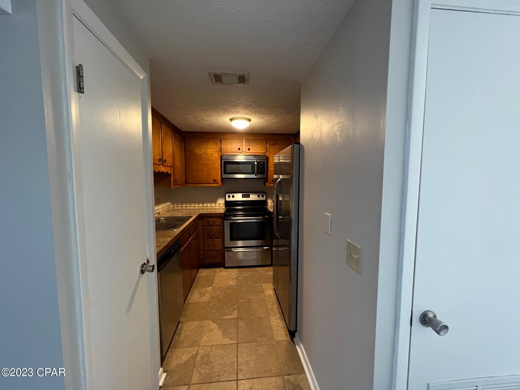 Belaire Estates U-4 - Residential