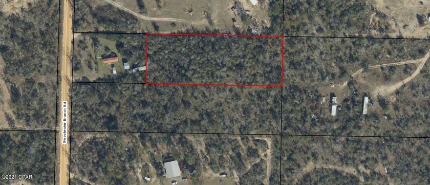 If you're looking for over an acre of land in the country to put a home on check this one out.  Enjoy privacy and serenity with room for the kids and pets to run while being only 30 minutes to Panama City.