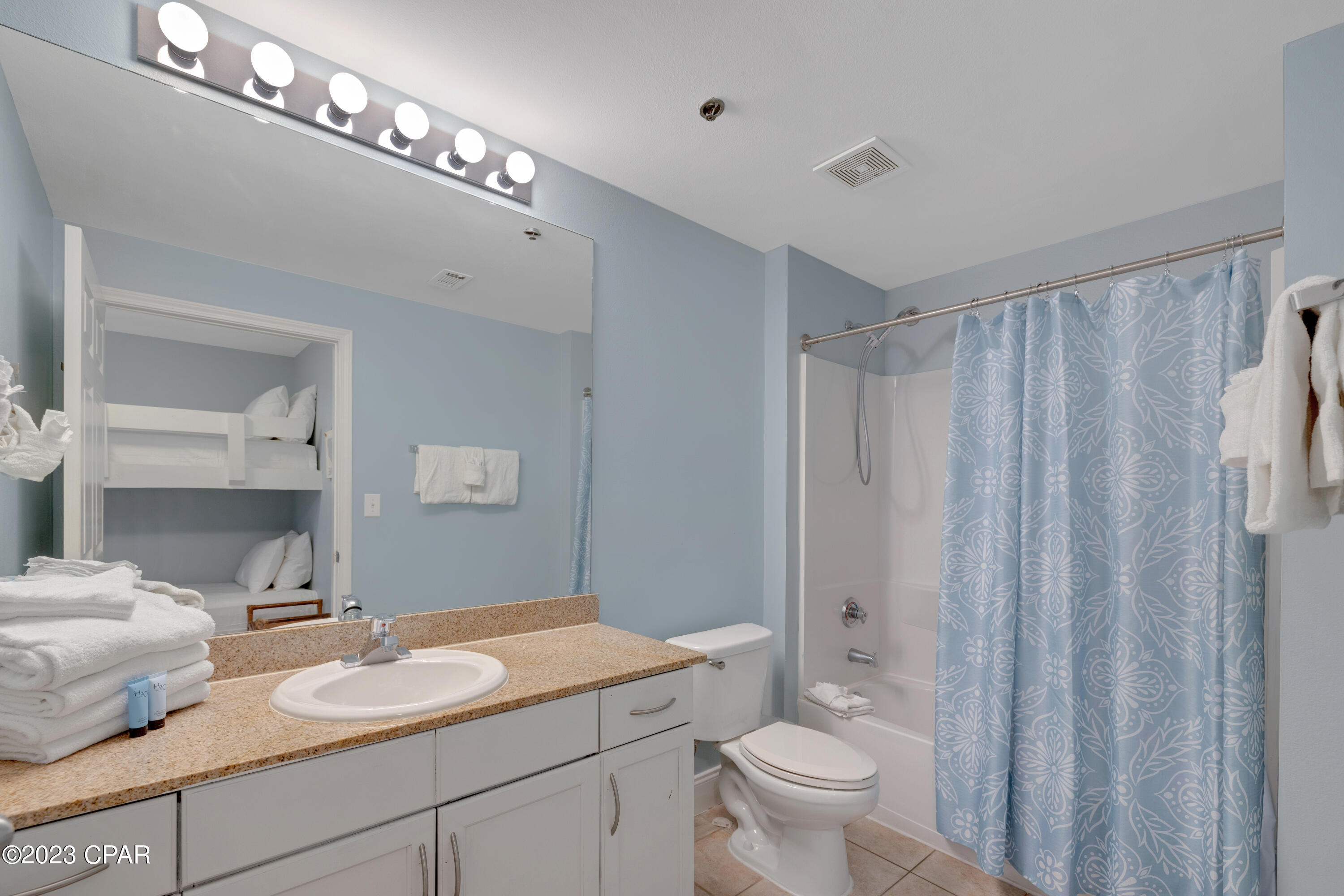 Laketown Wharf - Residential