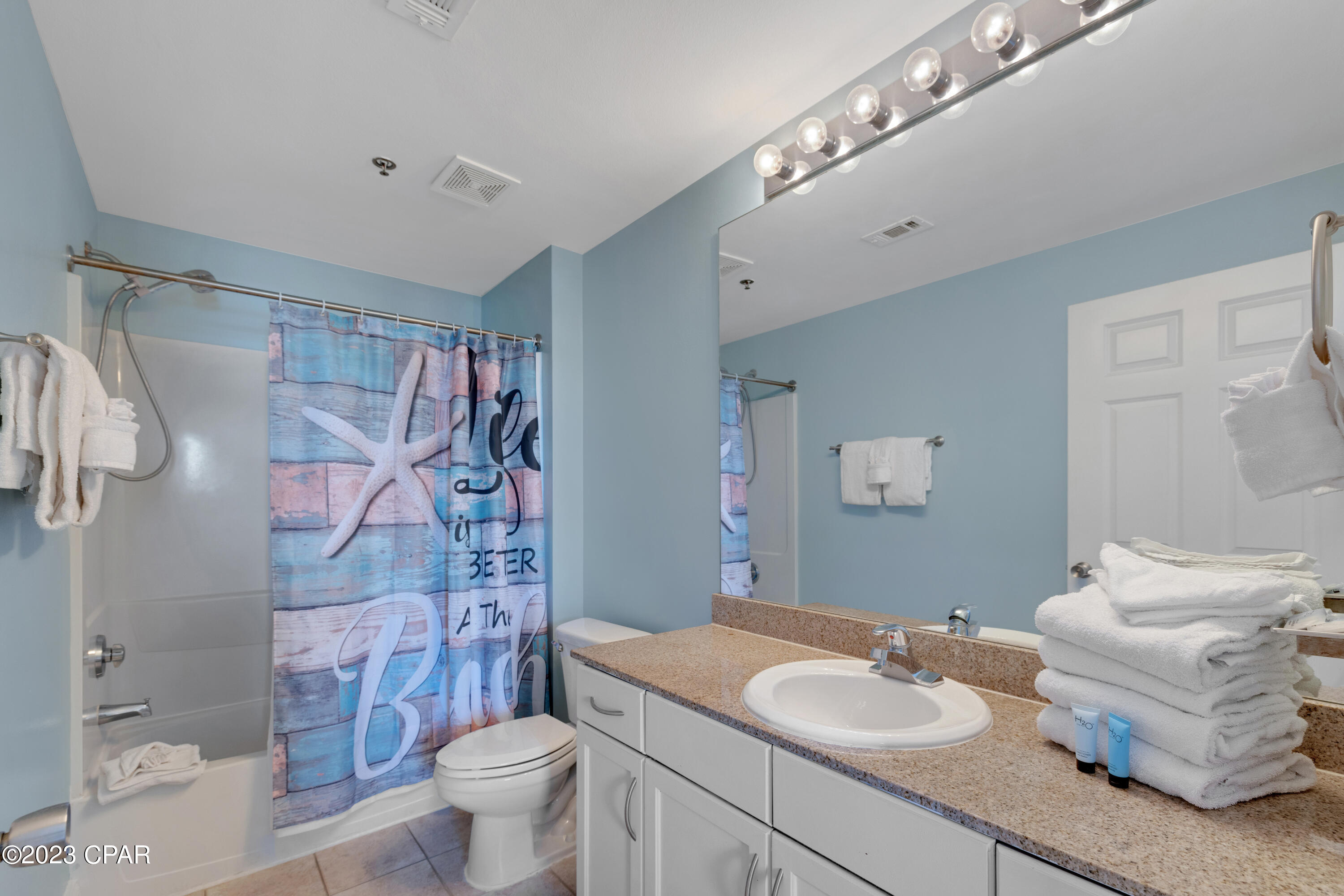 Laketown Wharf - Residential