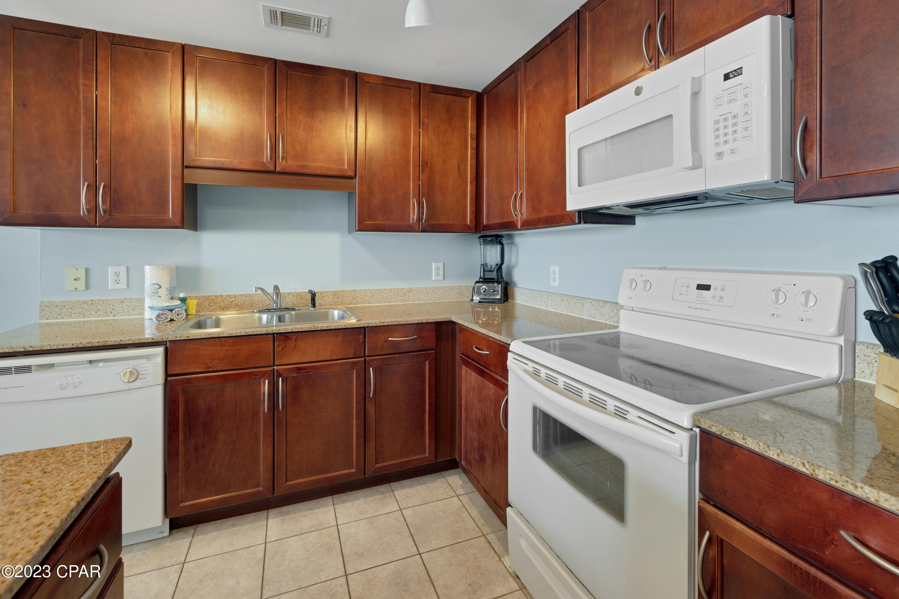 Laketown Wharf - Residential