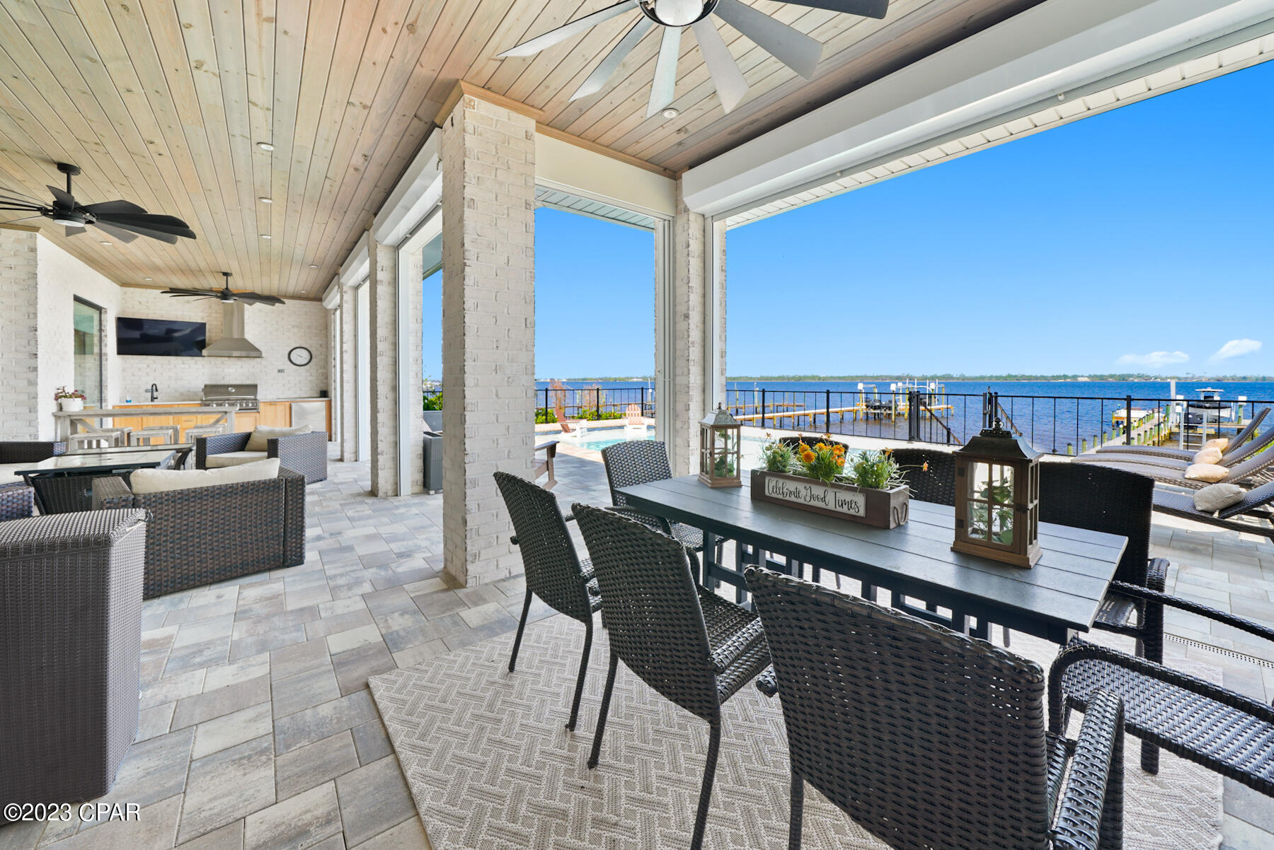 Country Club Harbour Estates - Residential