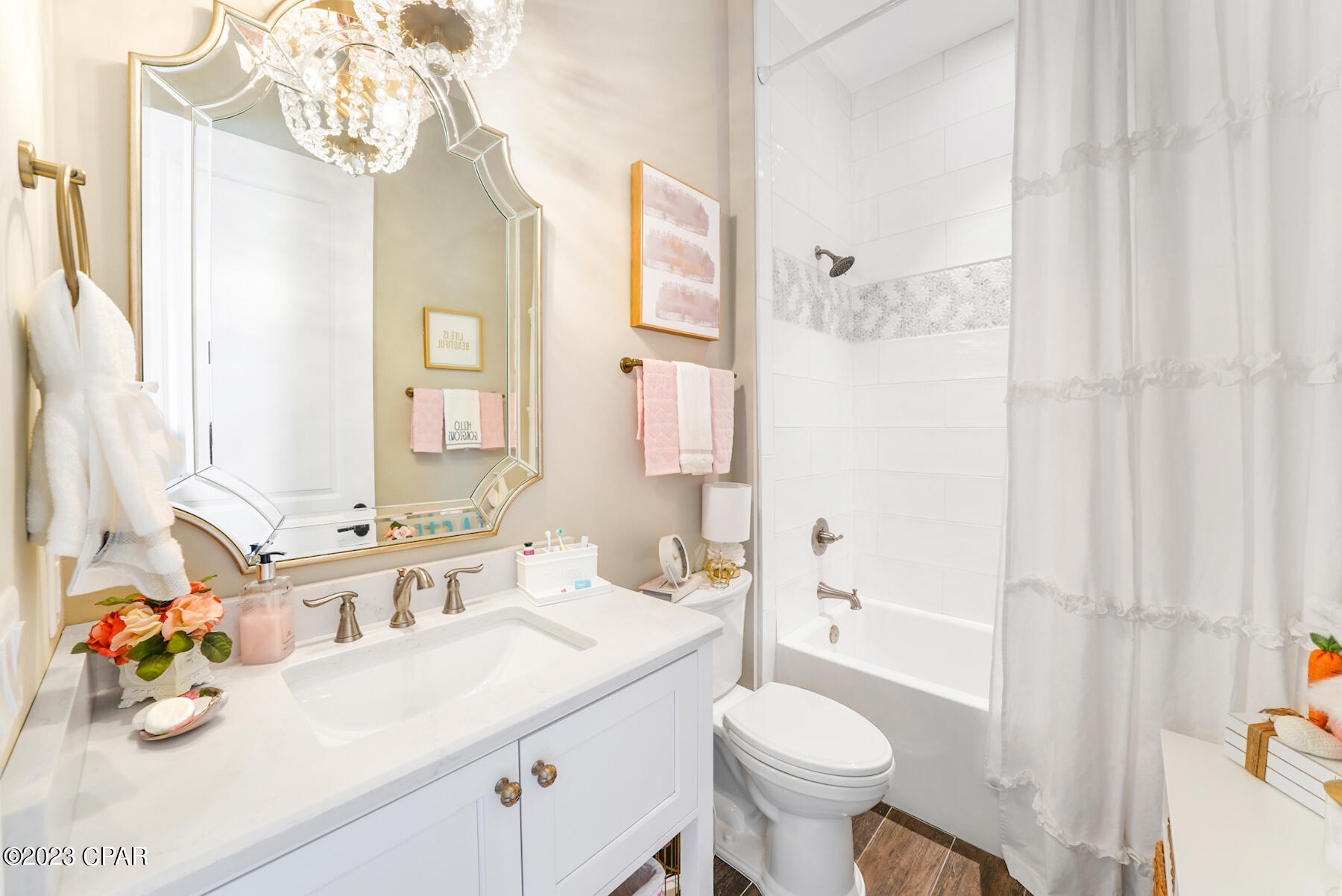 Country Club Harbour Estates - Residential