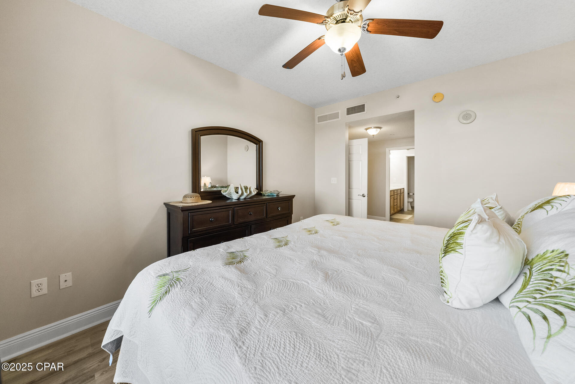 Magnolia Bay Club - Residential