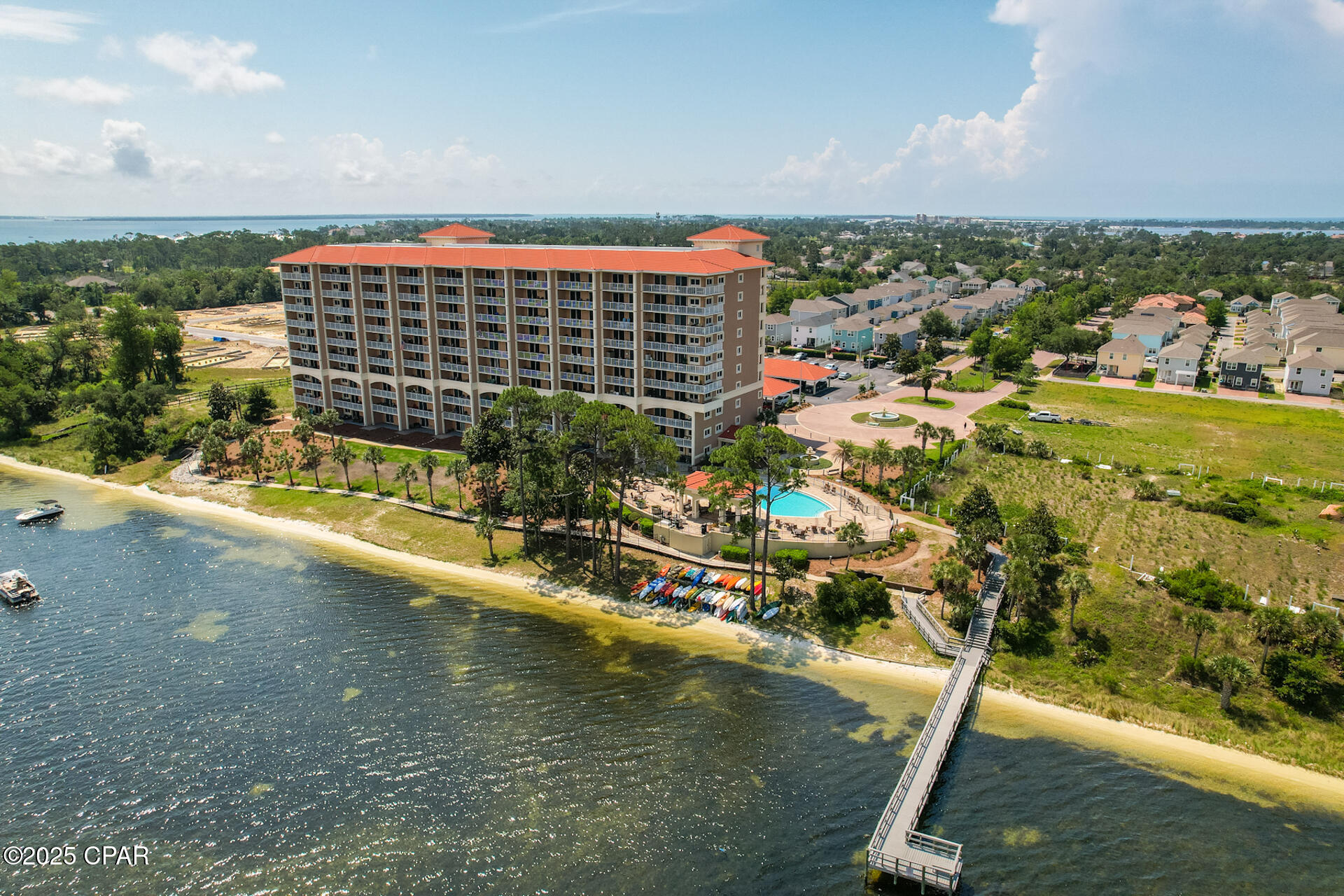 Magnolia Bay Club - Residential