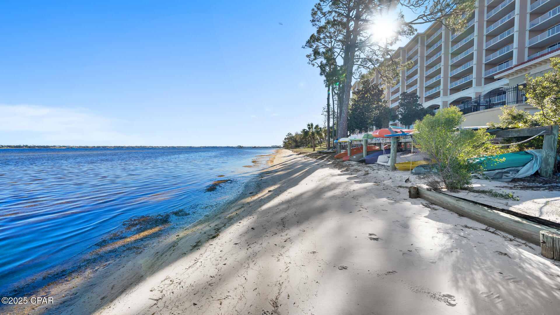 Magnolia Bay Club - Residential