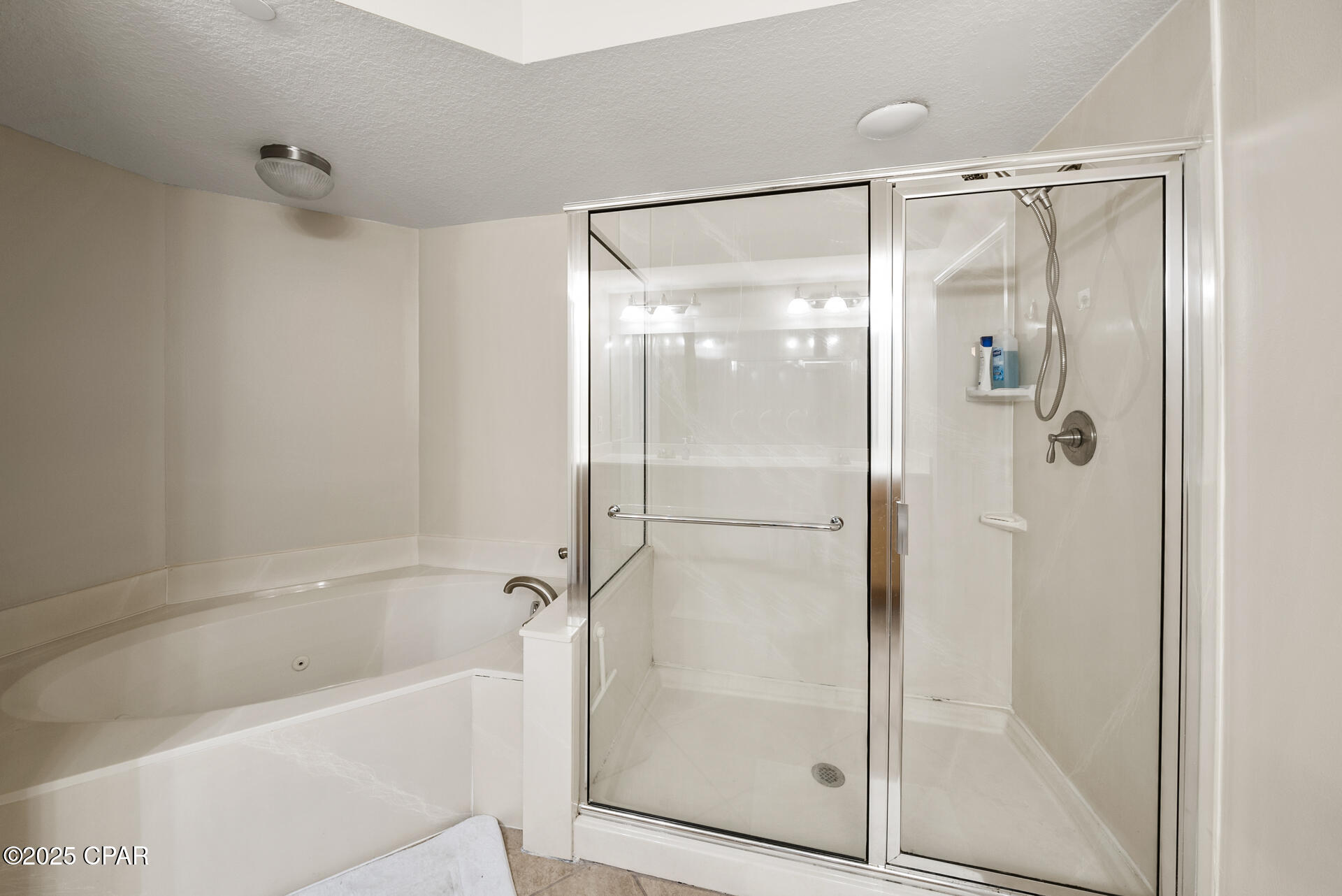 Magnolia Bay Club - Residential